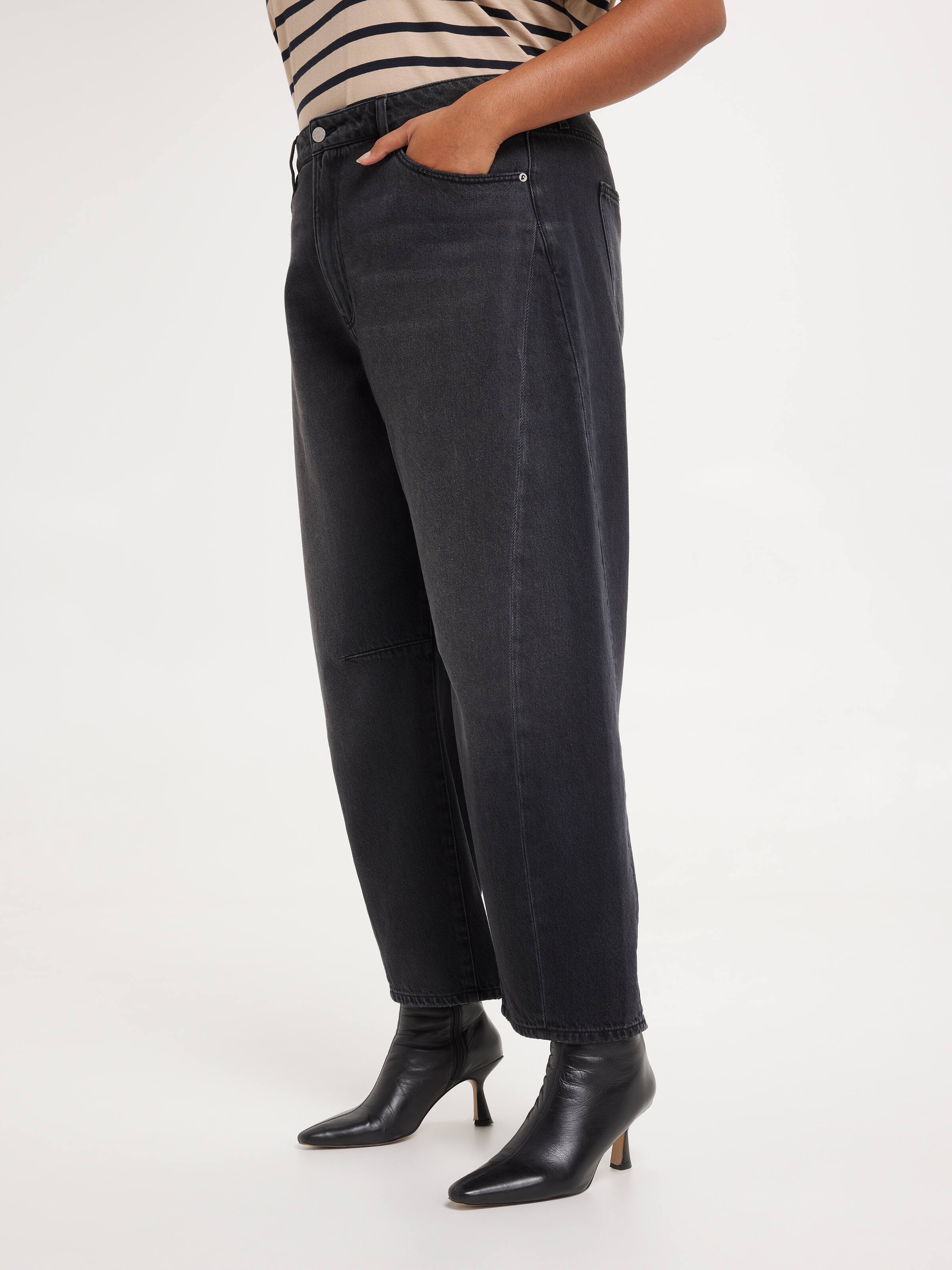 Curve Originals Darted Barrel Leg Jean