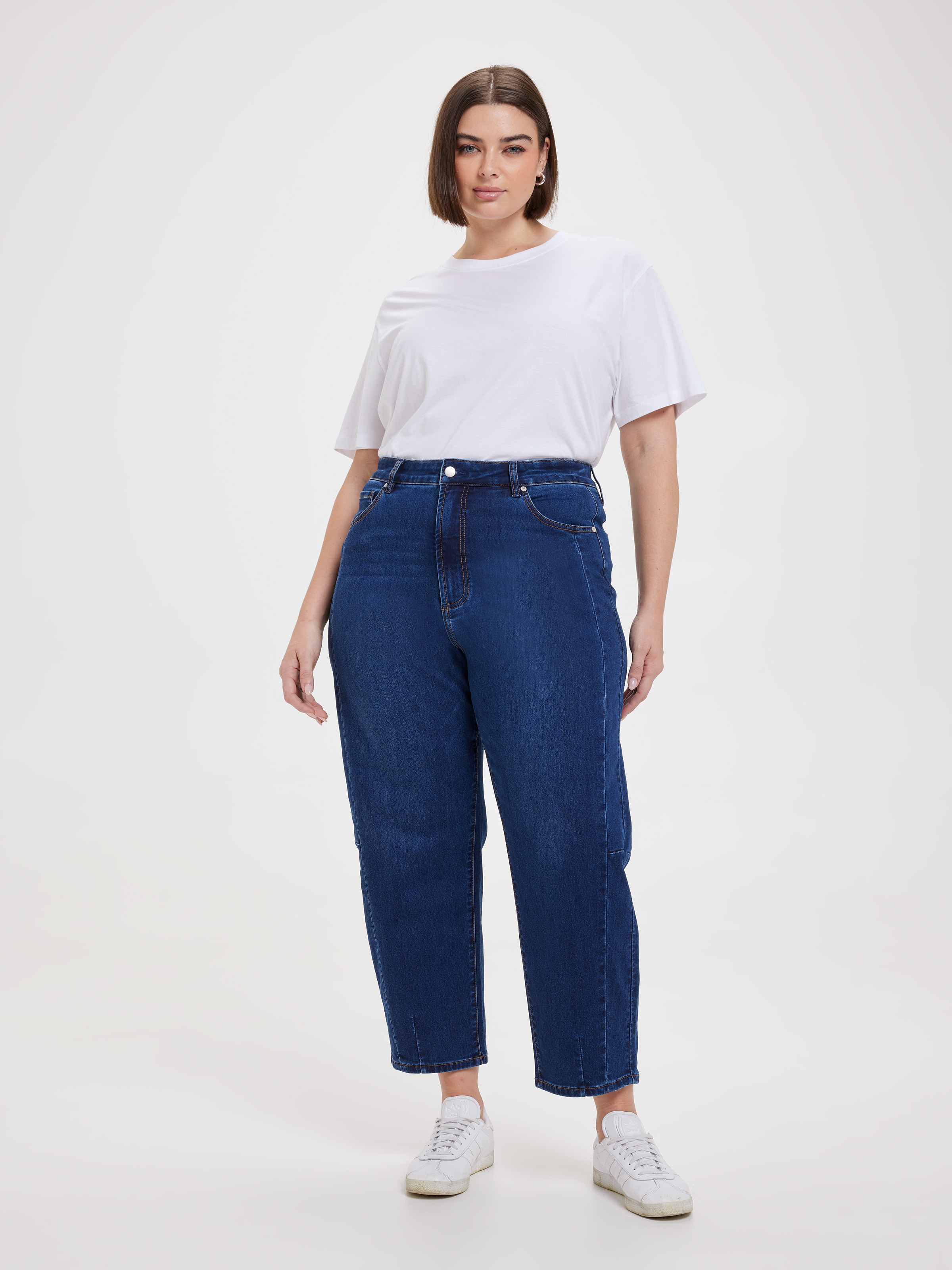 Curve Amaze High Rise Slim Barrel Jean