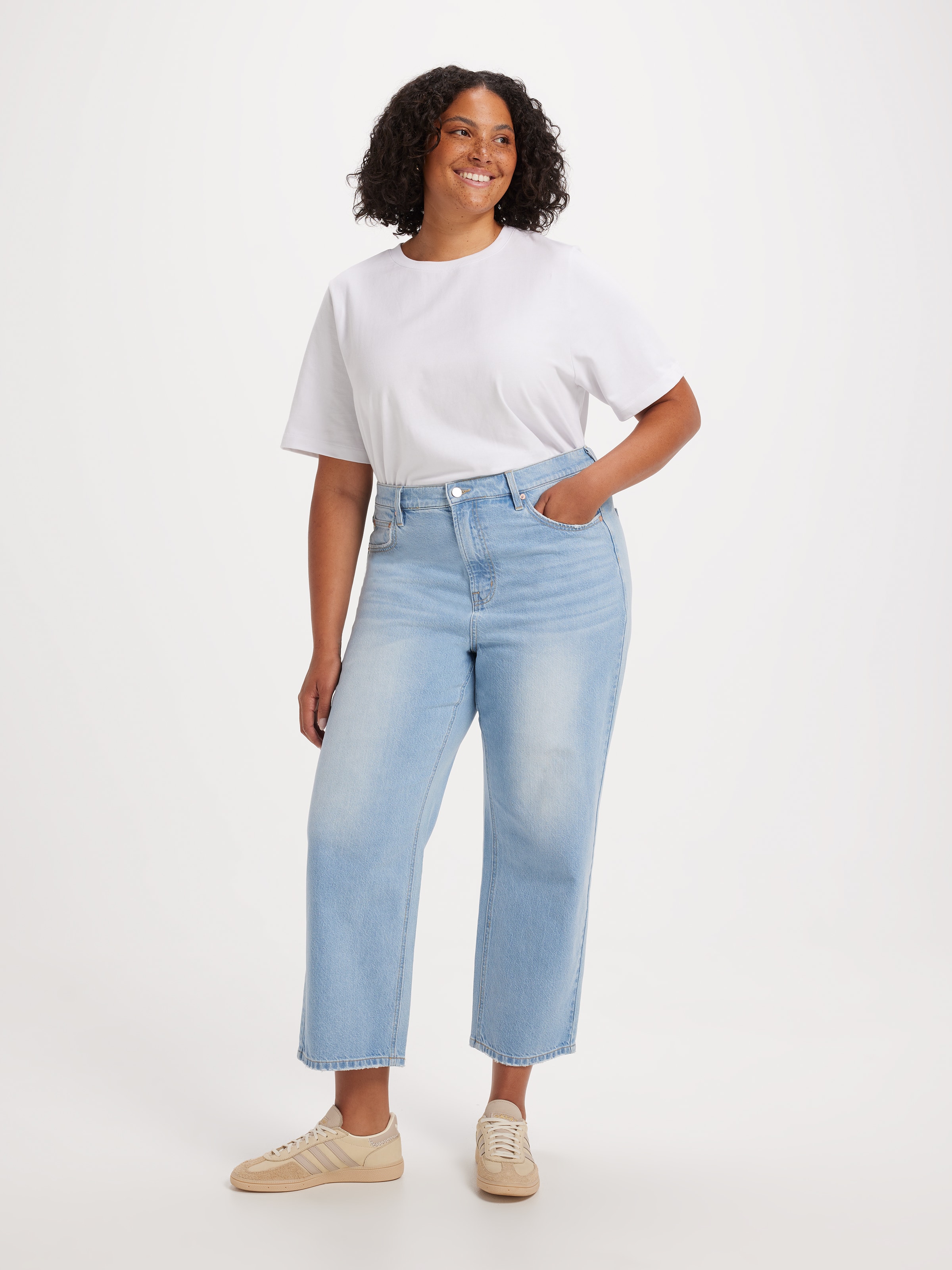 Curve Originals Almost Rigid Straight Jean