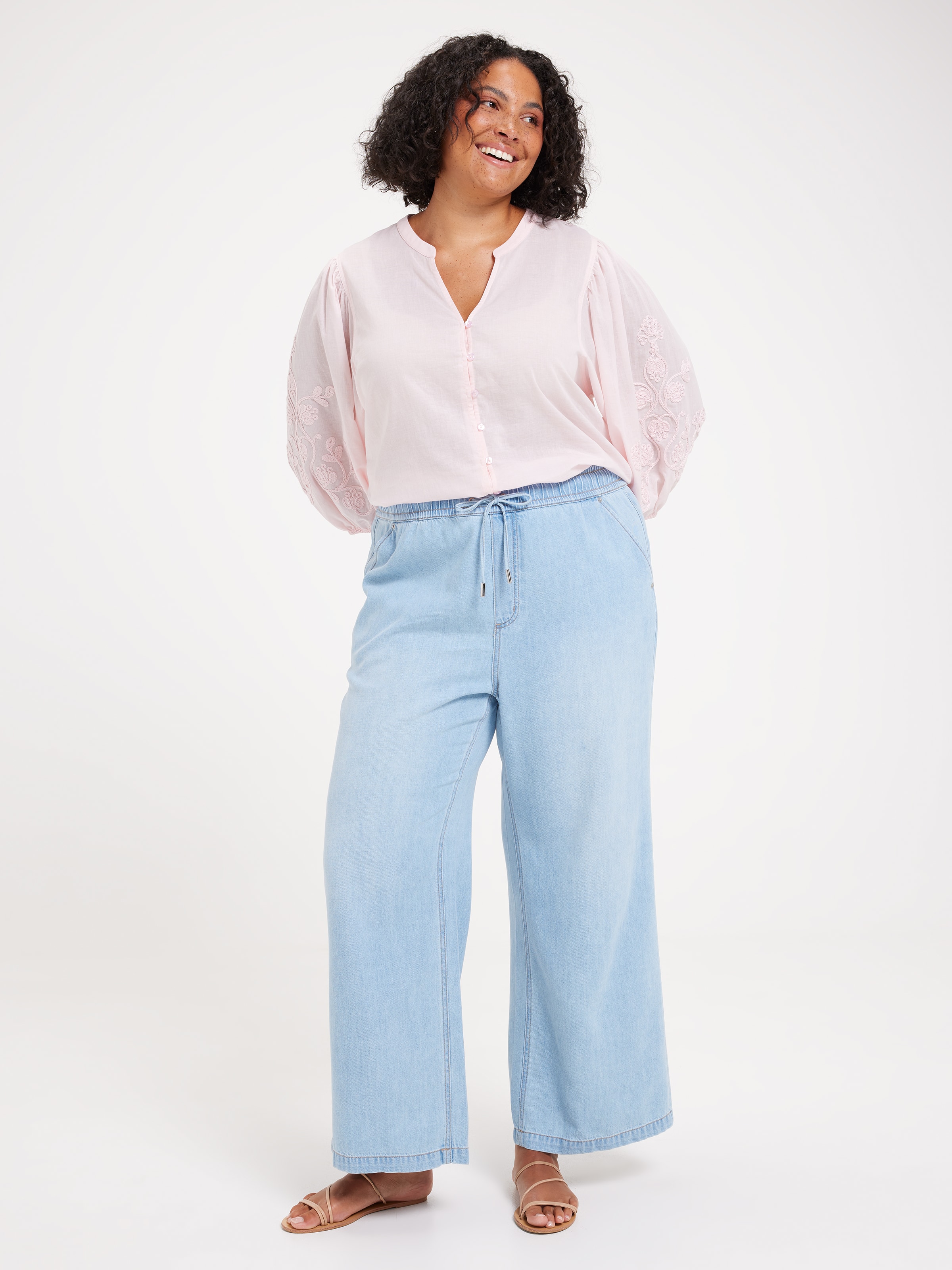 Curve Liquid High Rise Pull On Pant