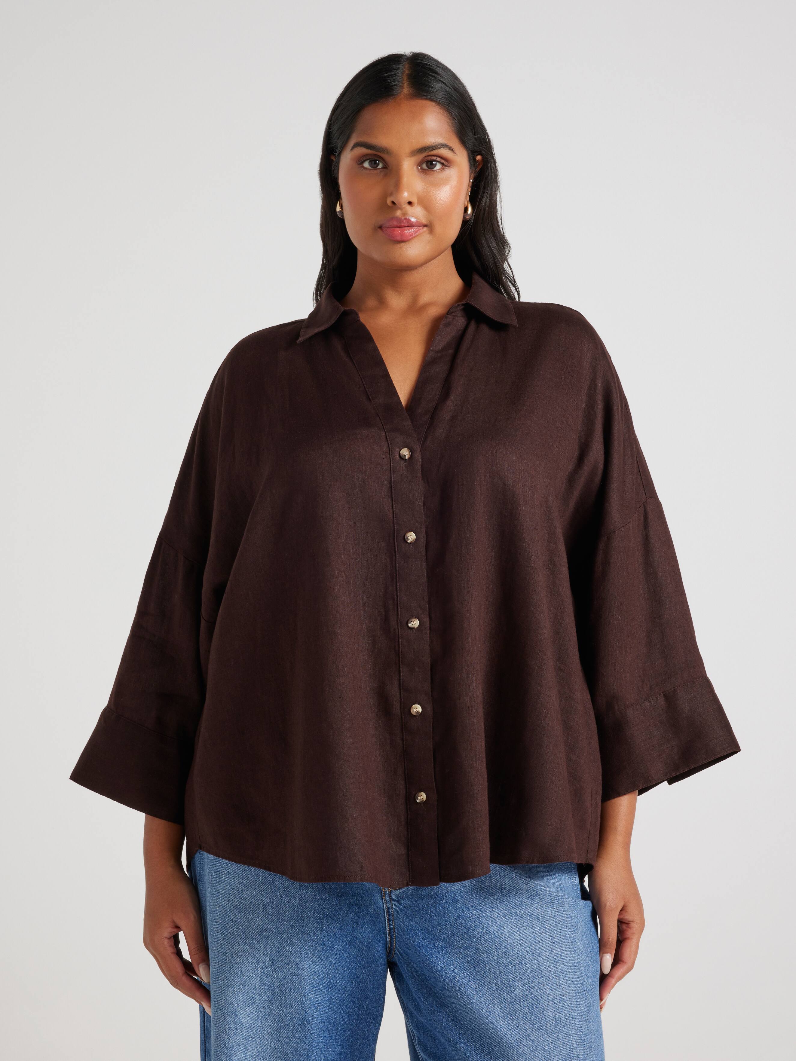 Curve Hampton 3/4 Sleeve Shirt