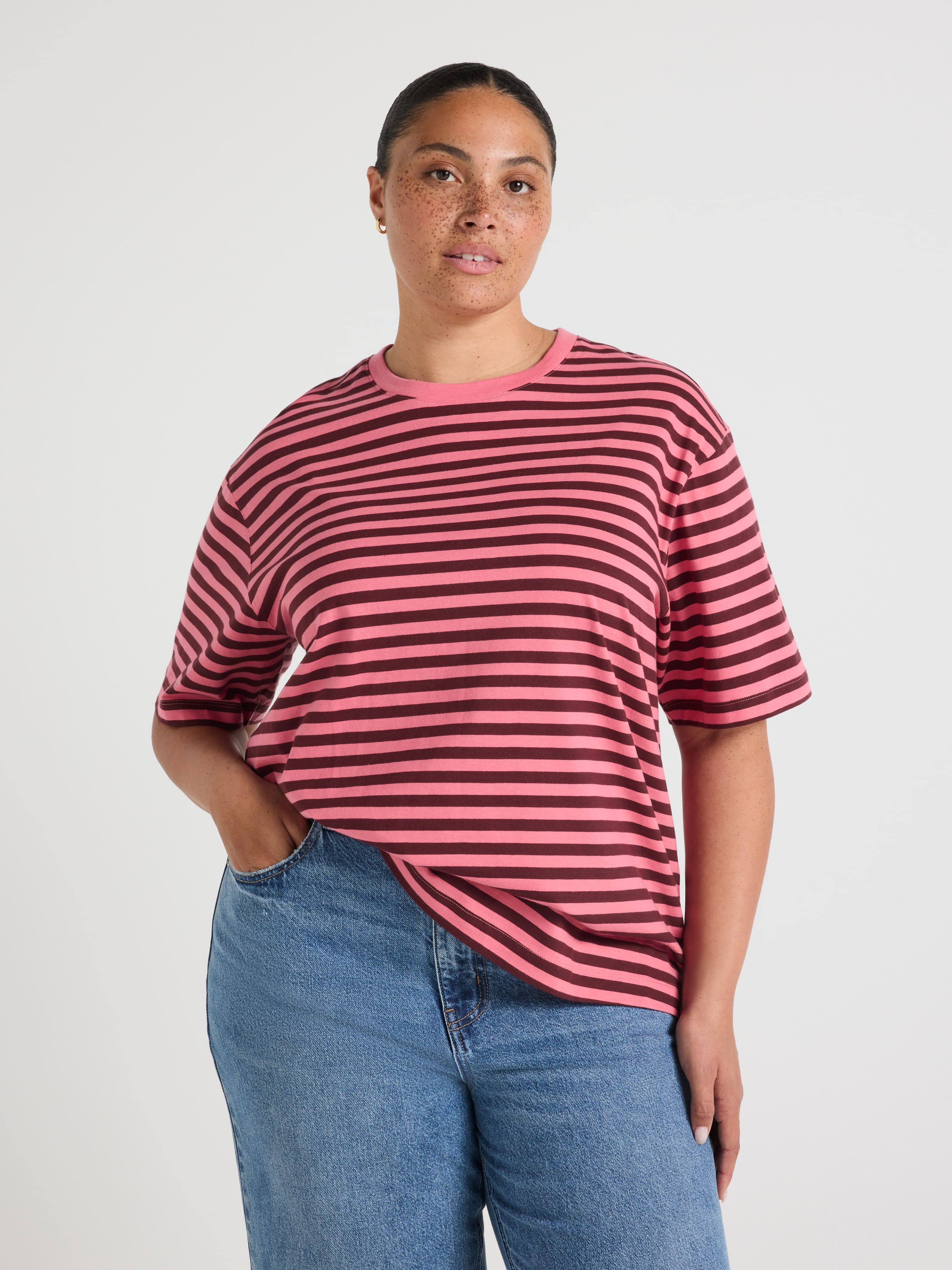 Curve Signature Tee