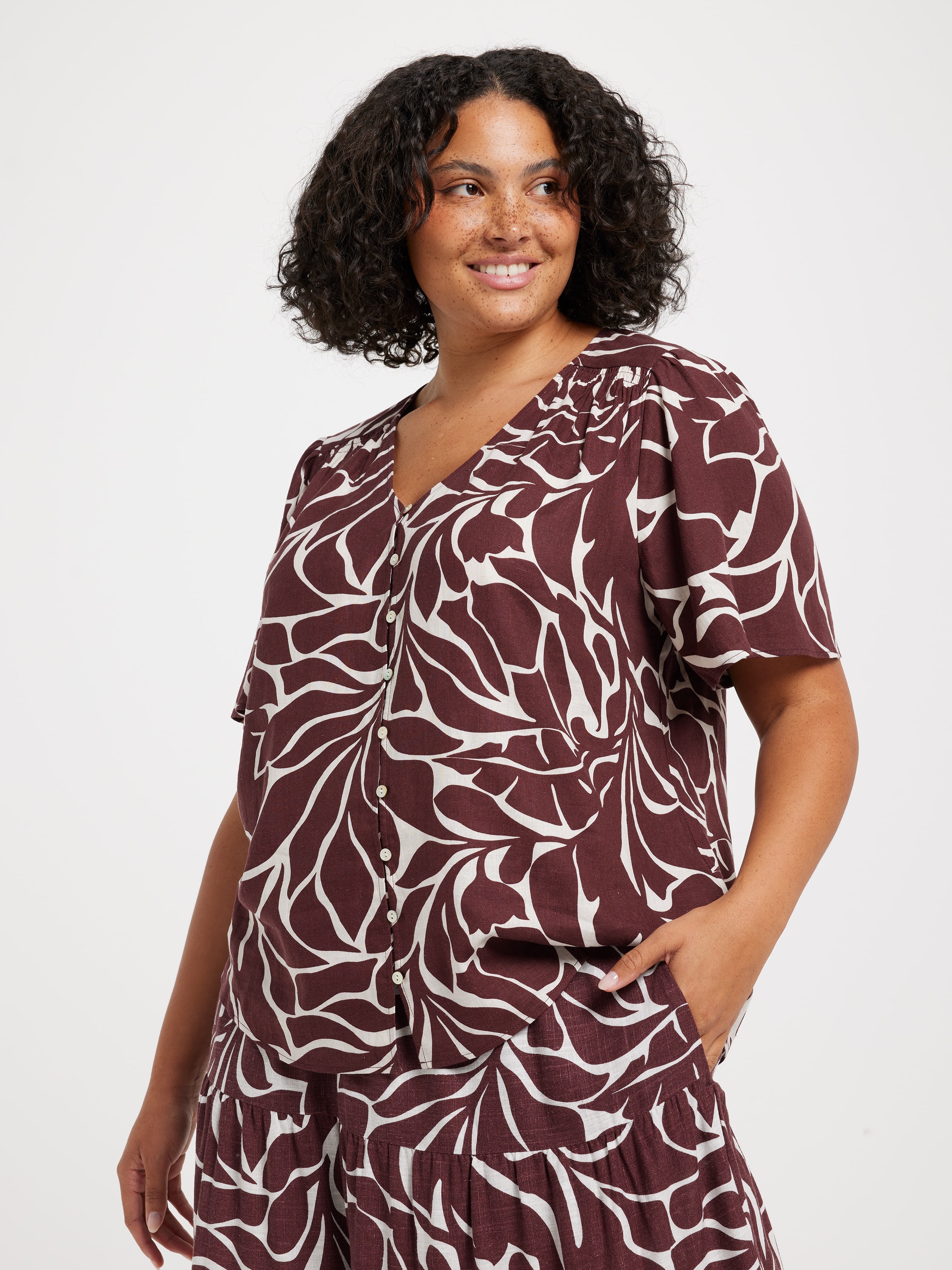 Curve Cara Flutter Sleeve Top