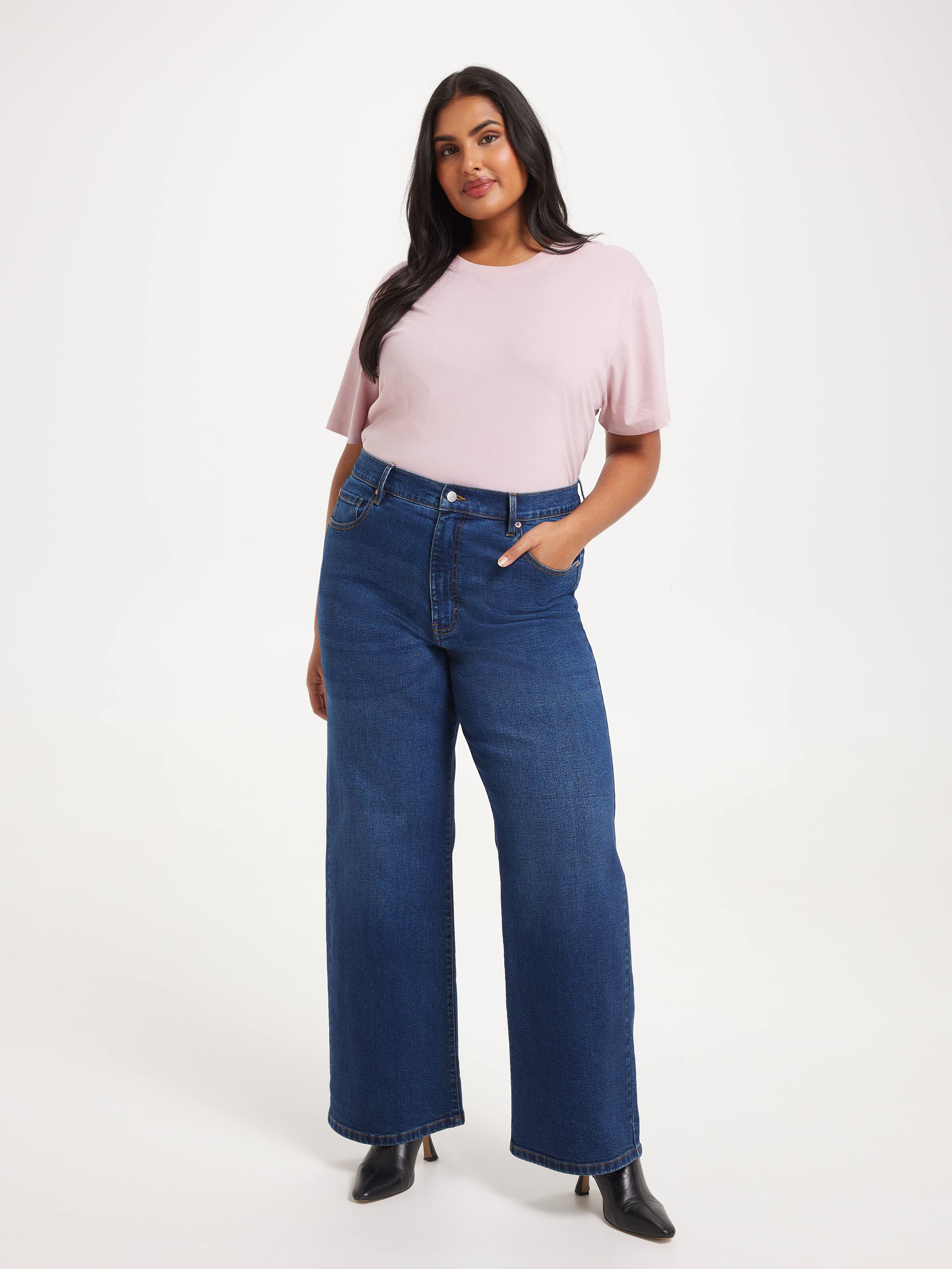 Curve Everyday Regular Tee
