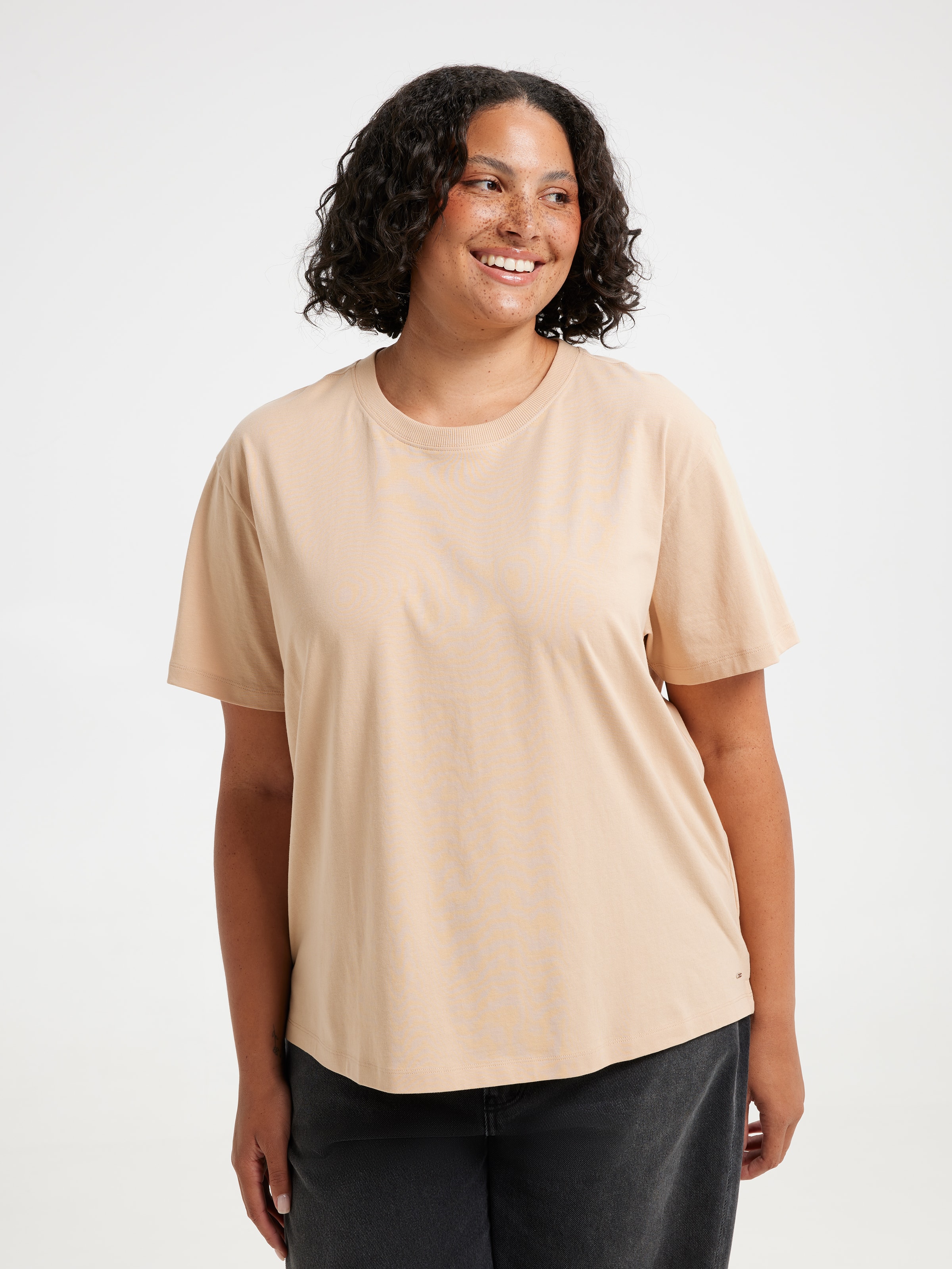 Curve Everyday Regular Tee