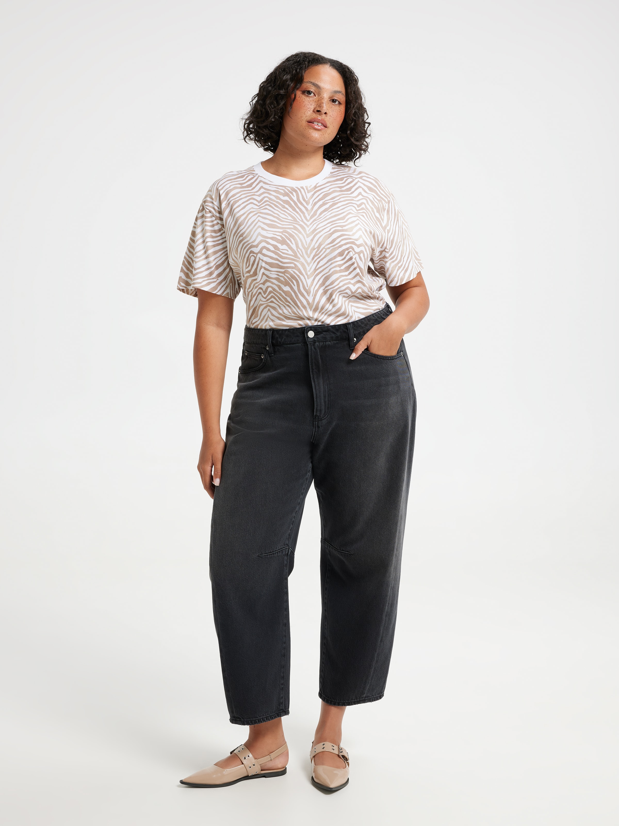 Curve Everyday Regular Tee