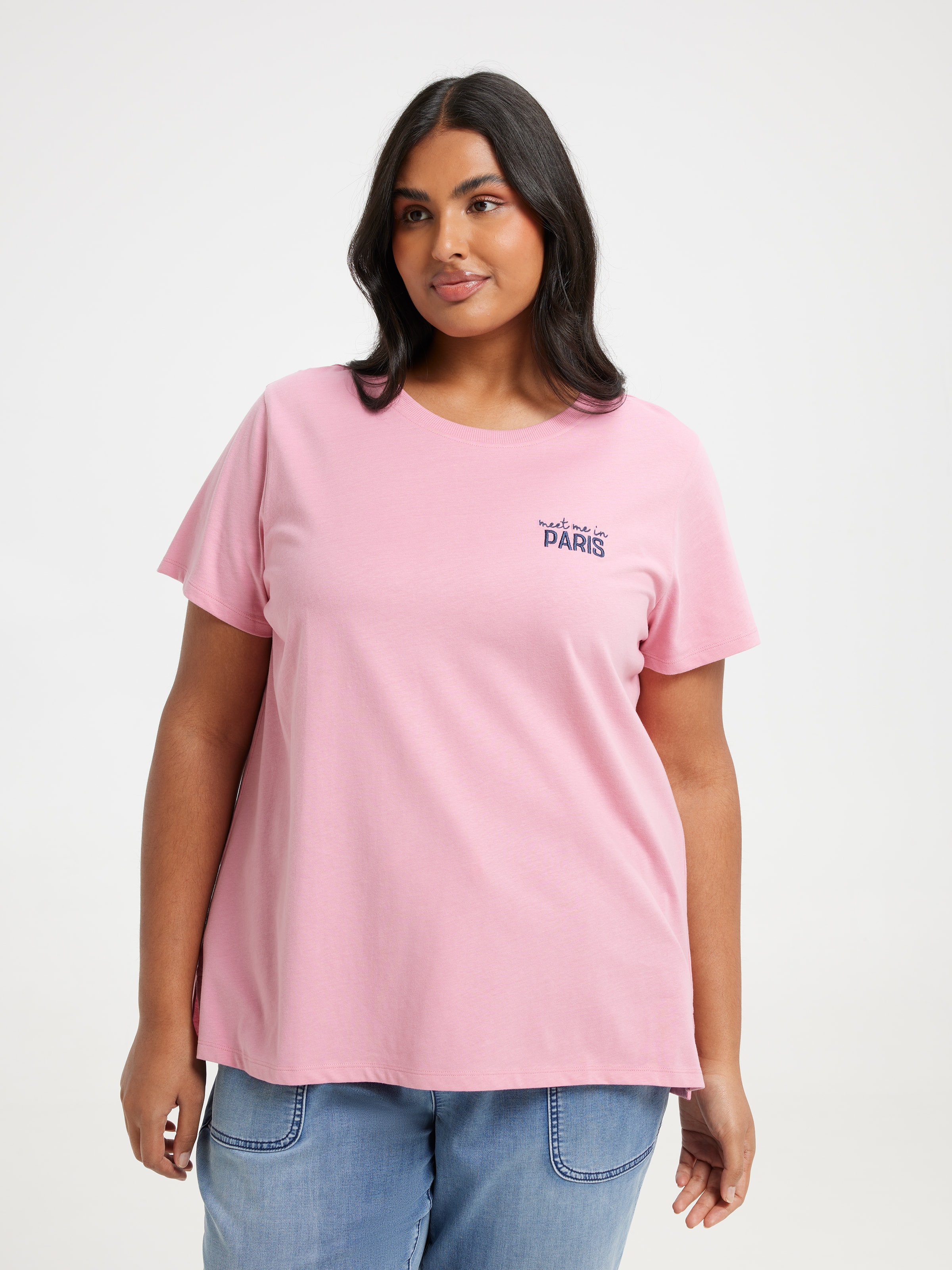 Curve Tara Text Tee