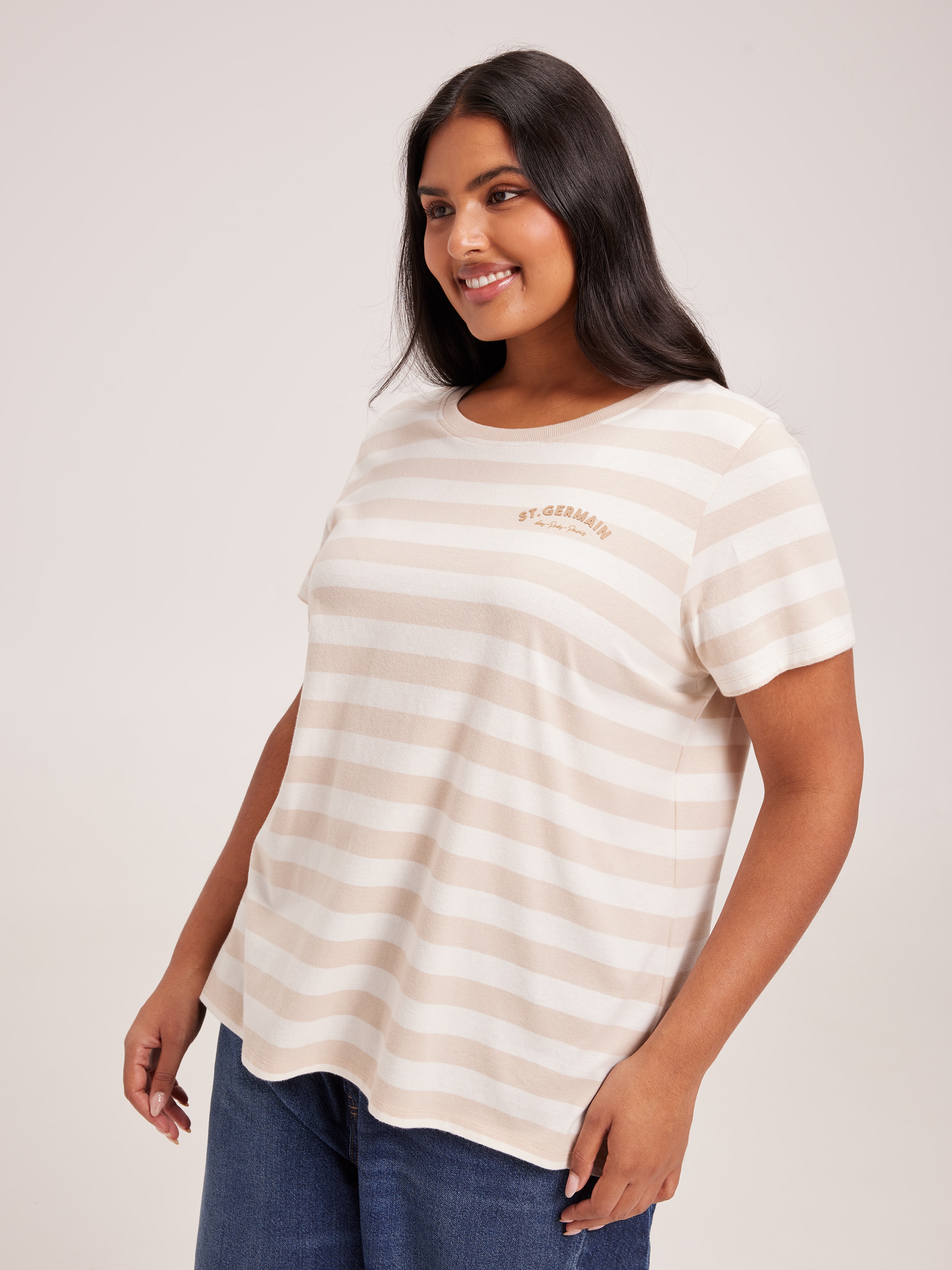 Curve Tara Text Tee