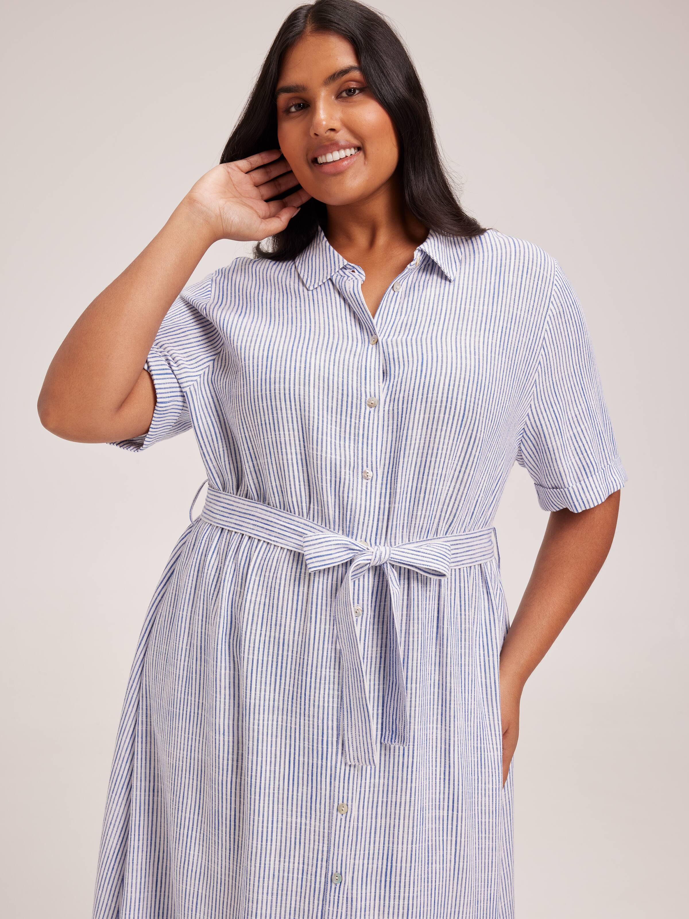 Curve Leah Button Through Dress