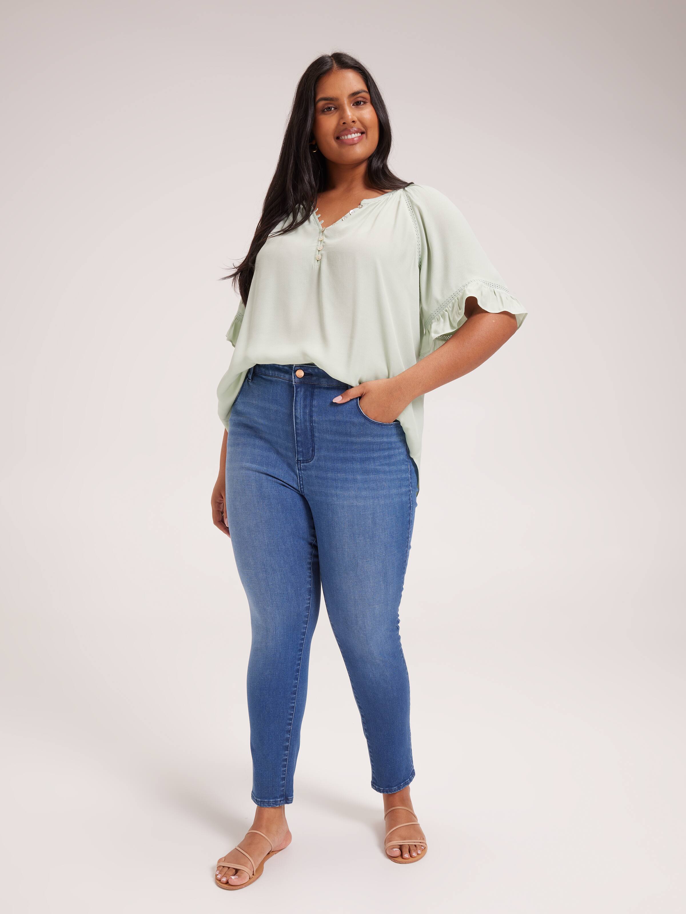 Curve Sydney Placket Front Top