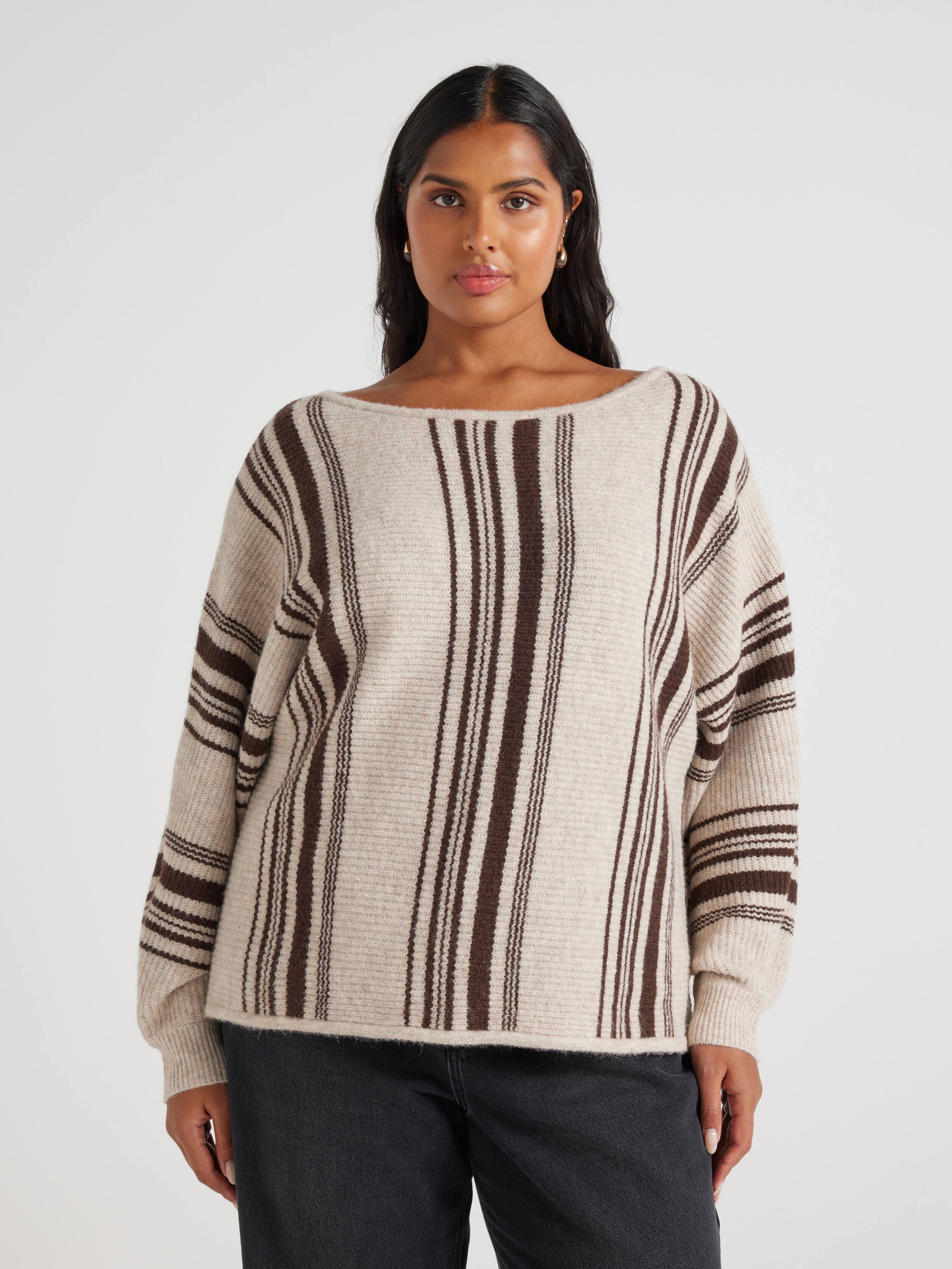 Curve Carla One Shoulder Pullover