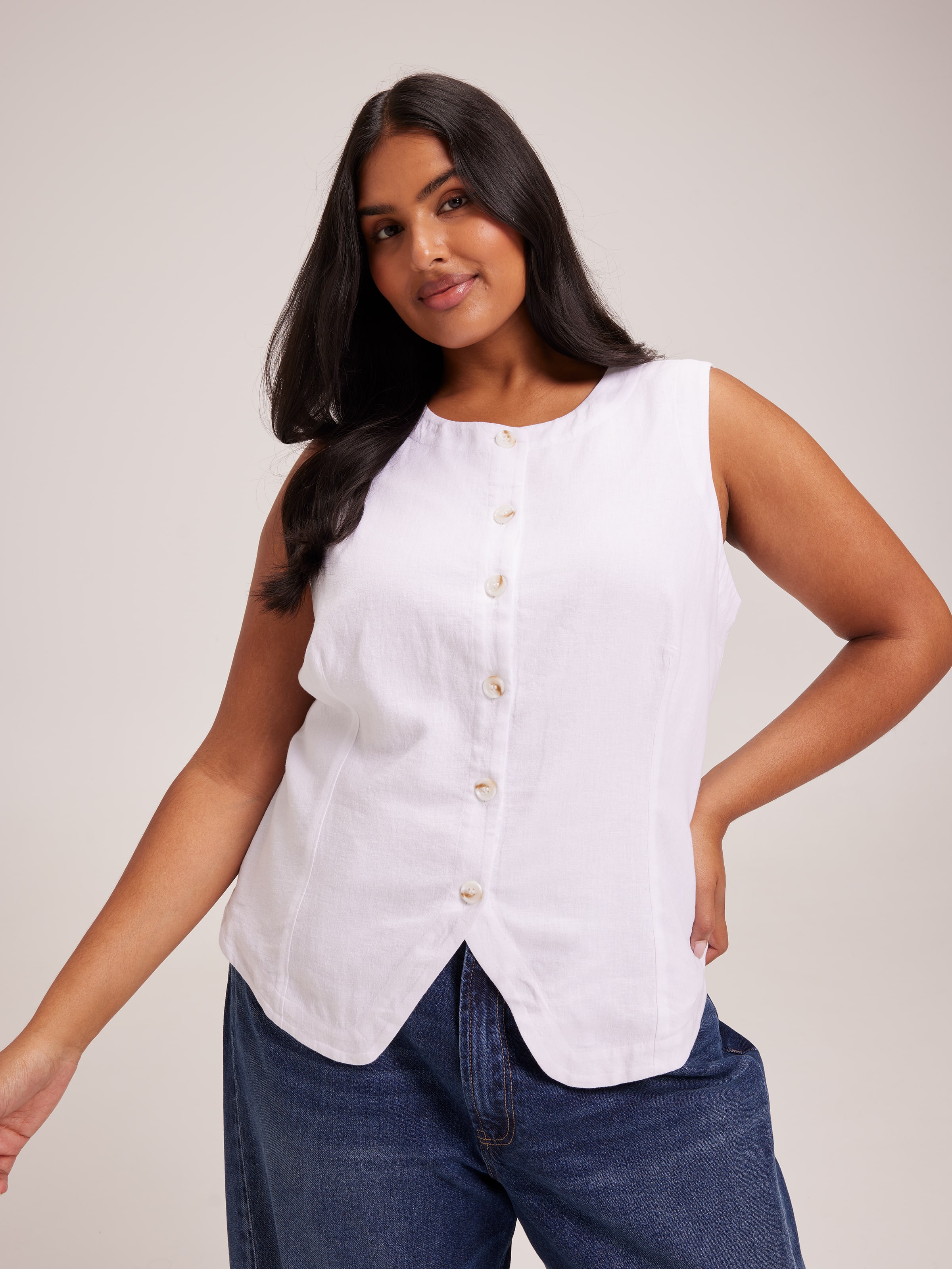 Curve Elle High Neck Vest