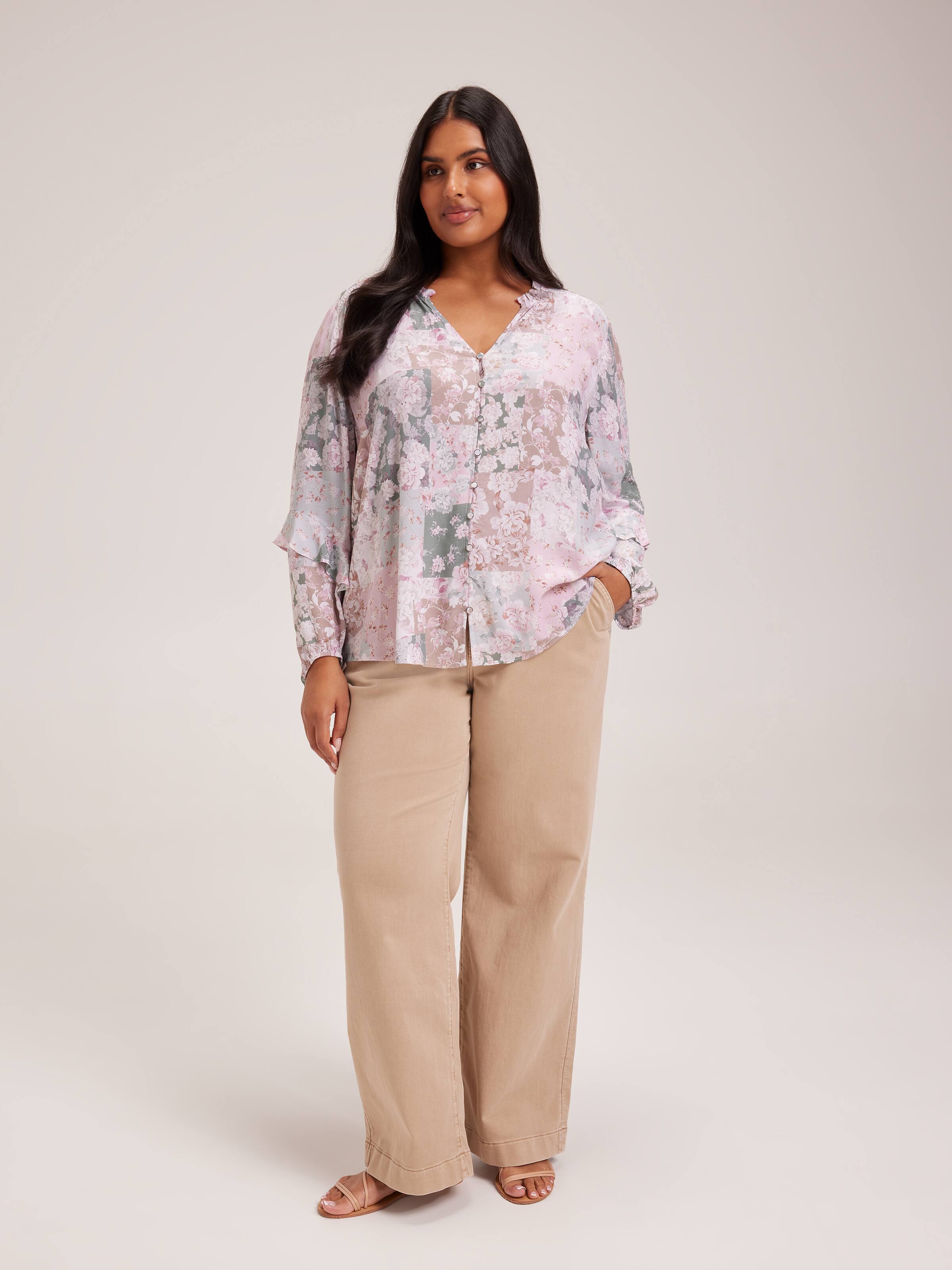 Curve Ivana Frill Sleeve Blouse