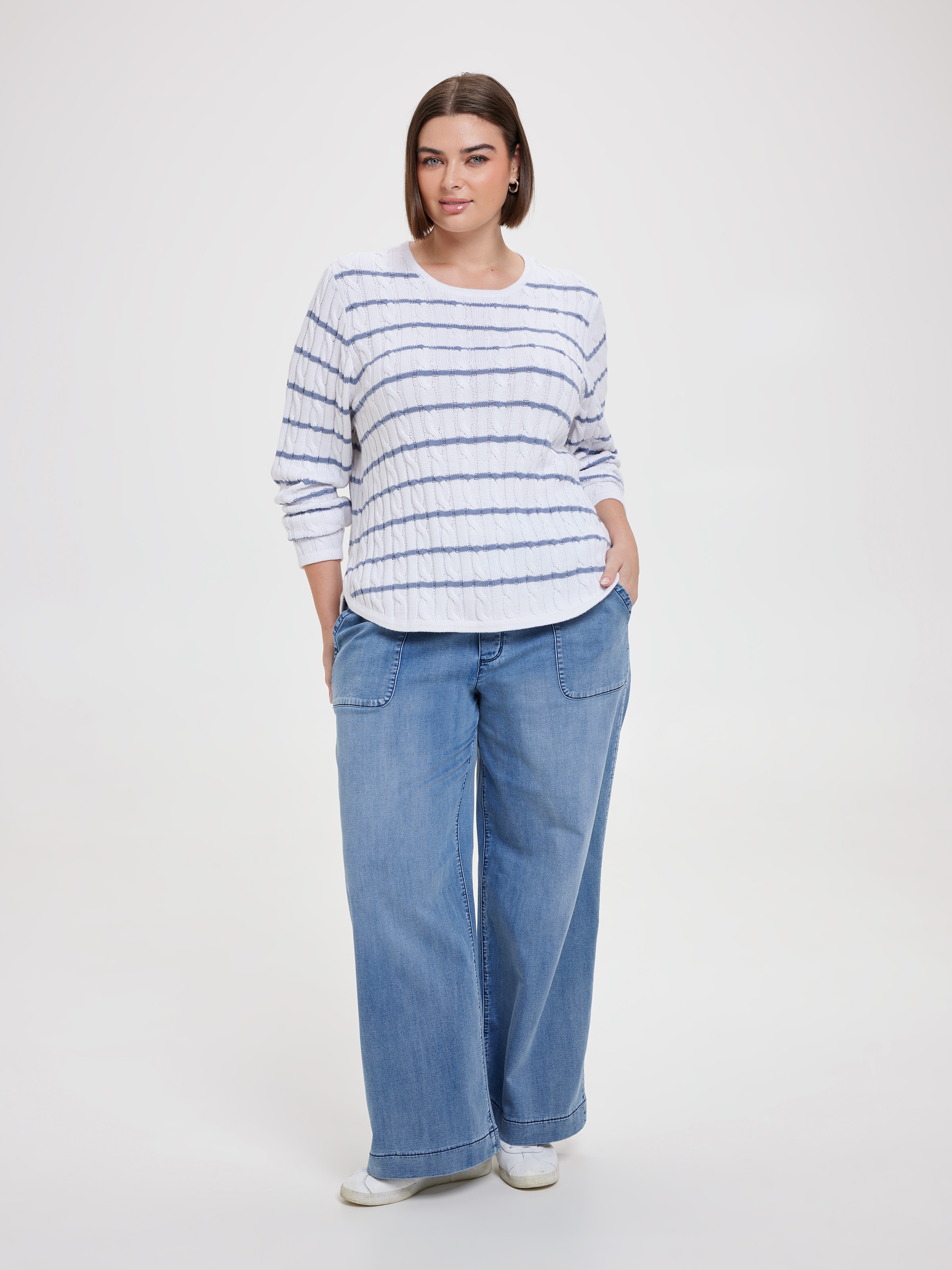 Curve Amelia Scoop Hem Cable Pullover