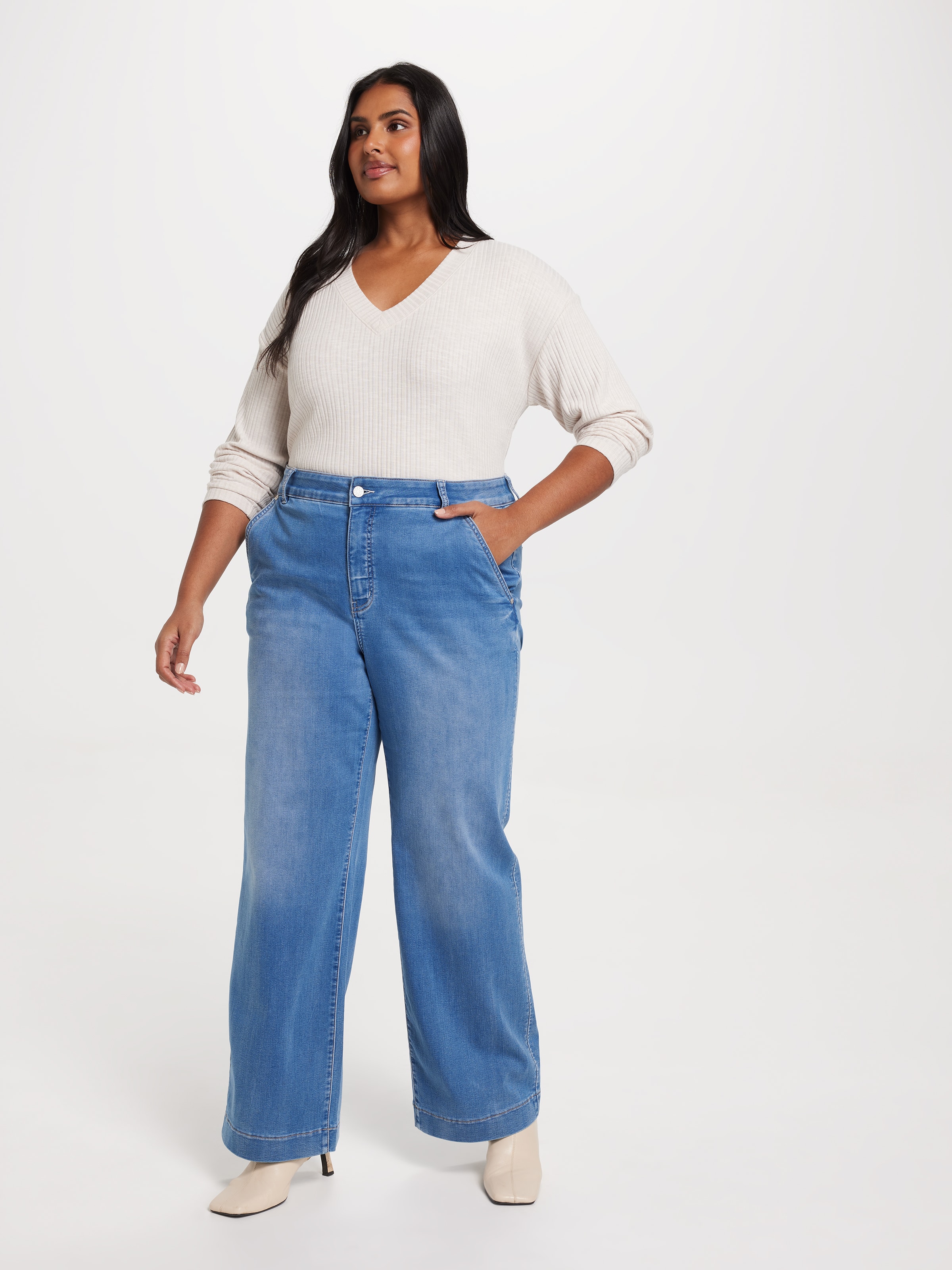 Curve Emilia V-Neck Long Sleeve Rib Top