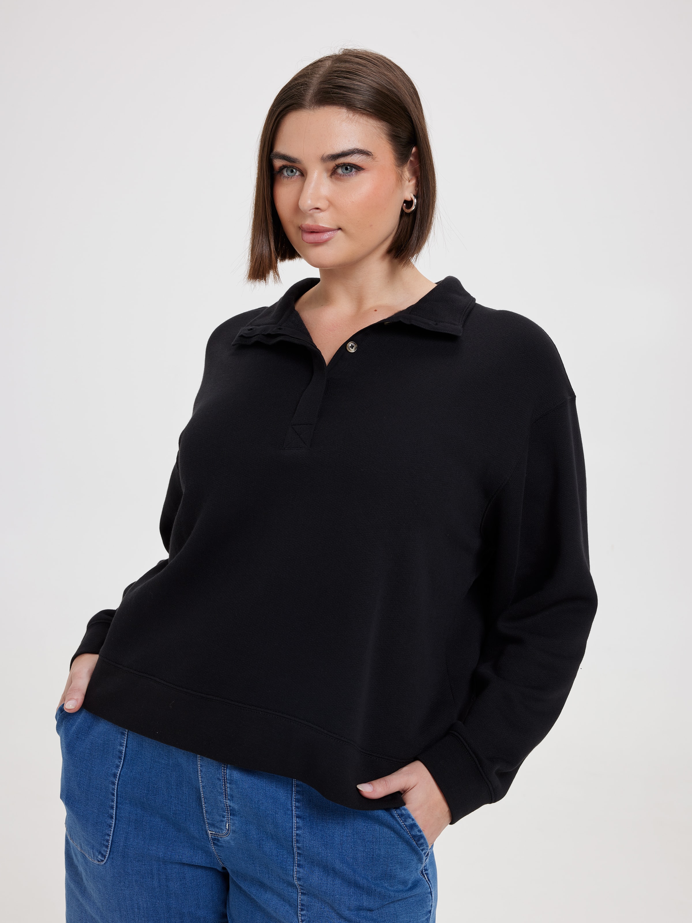 Curve Phoebe Button Sweat