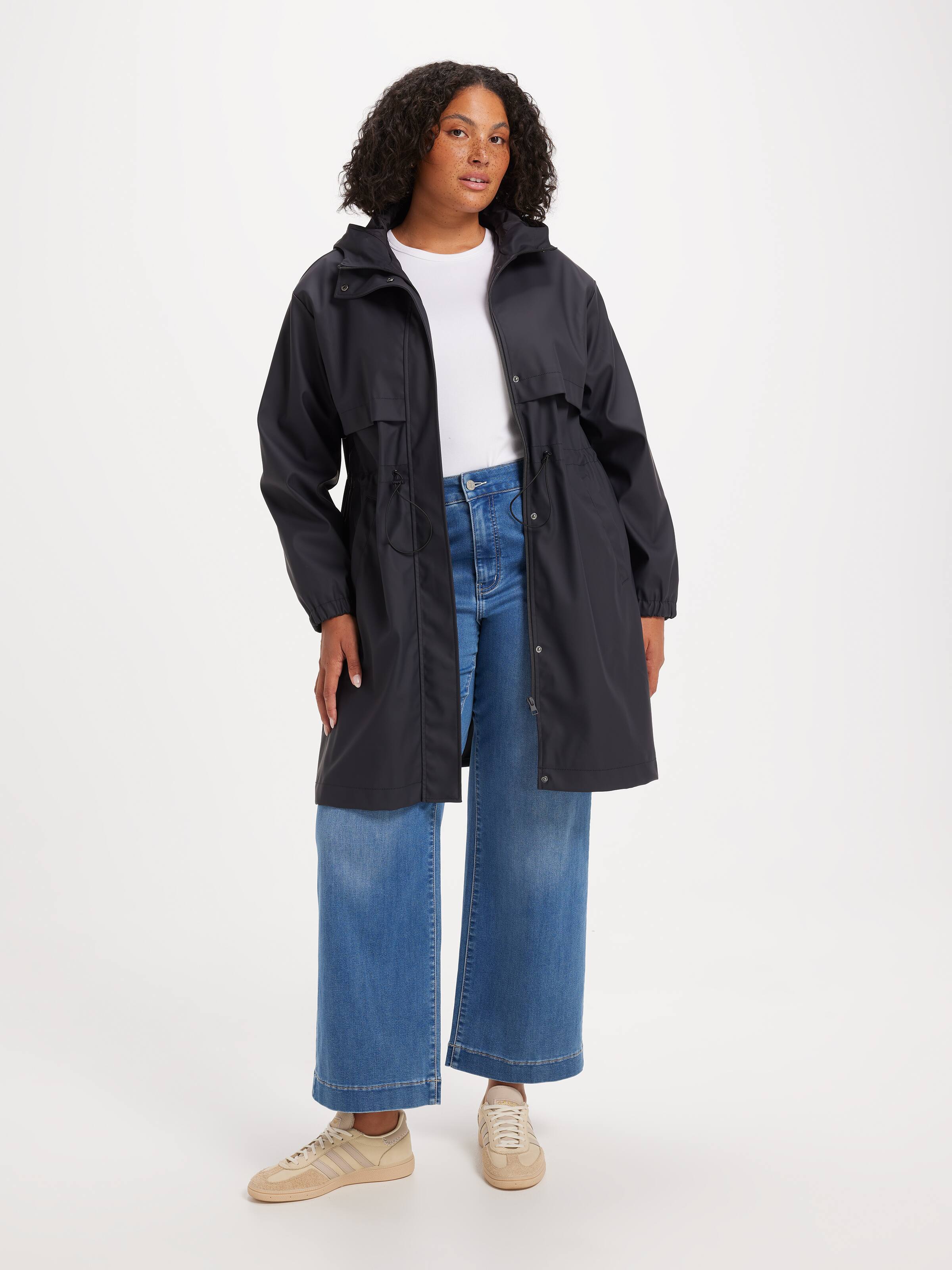 Curve Greta Raincoat