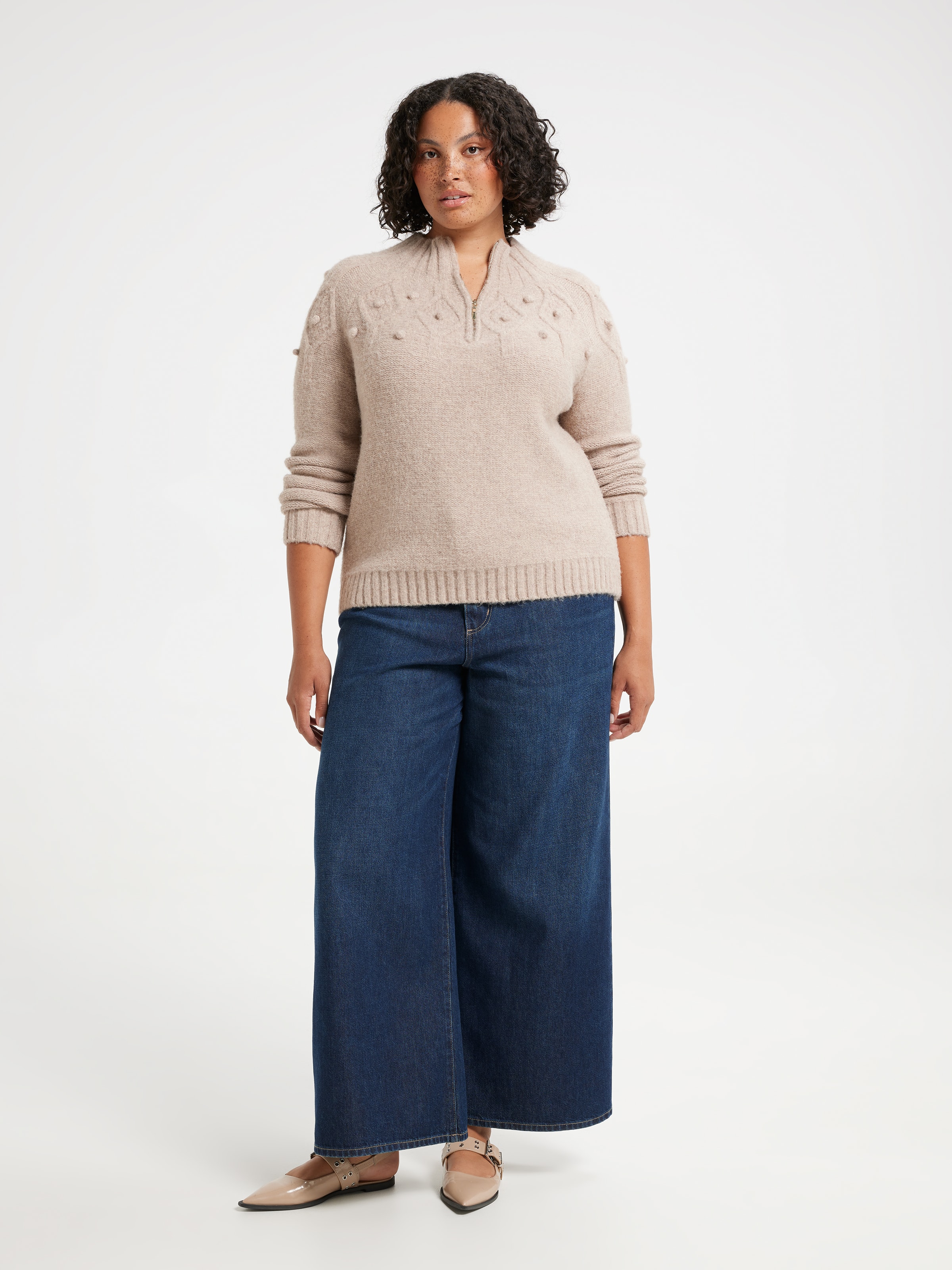 Curve Iris Zip Neck Diamond Pullover