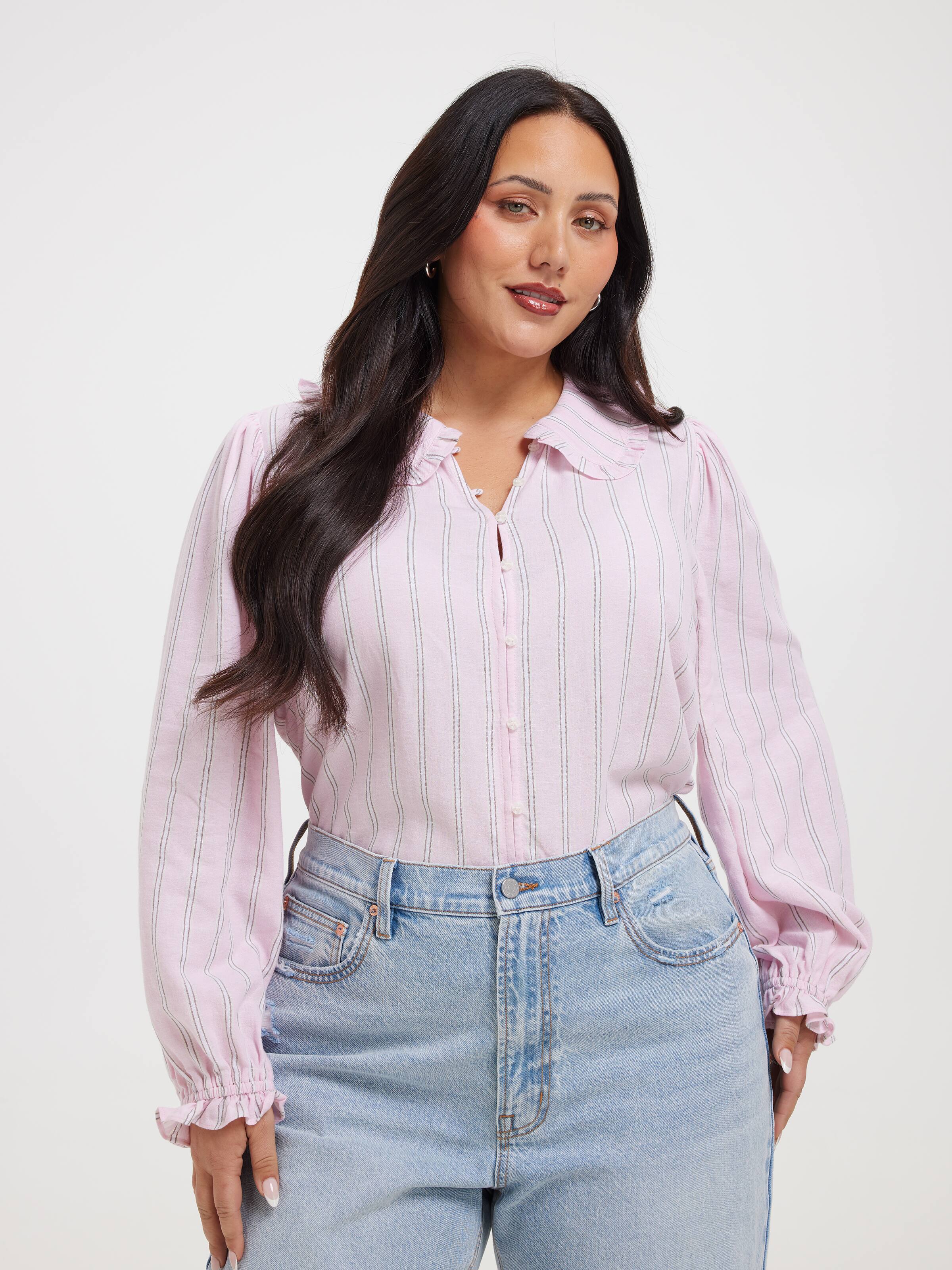 Curve Dorothy Ruffle Collar Blouse