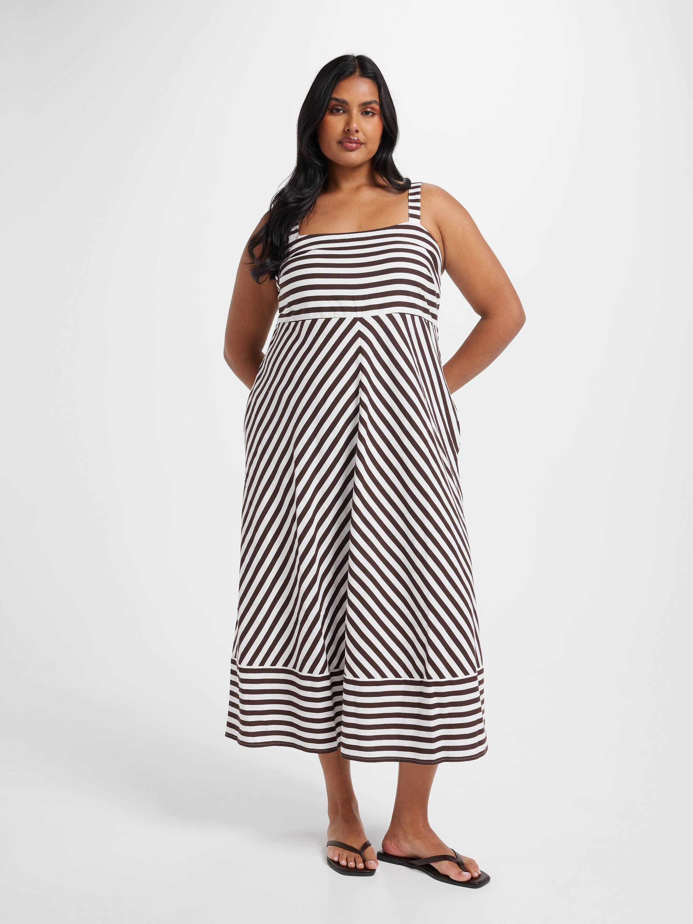 Curve Emily Strappy Maxi Dress