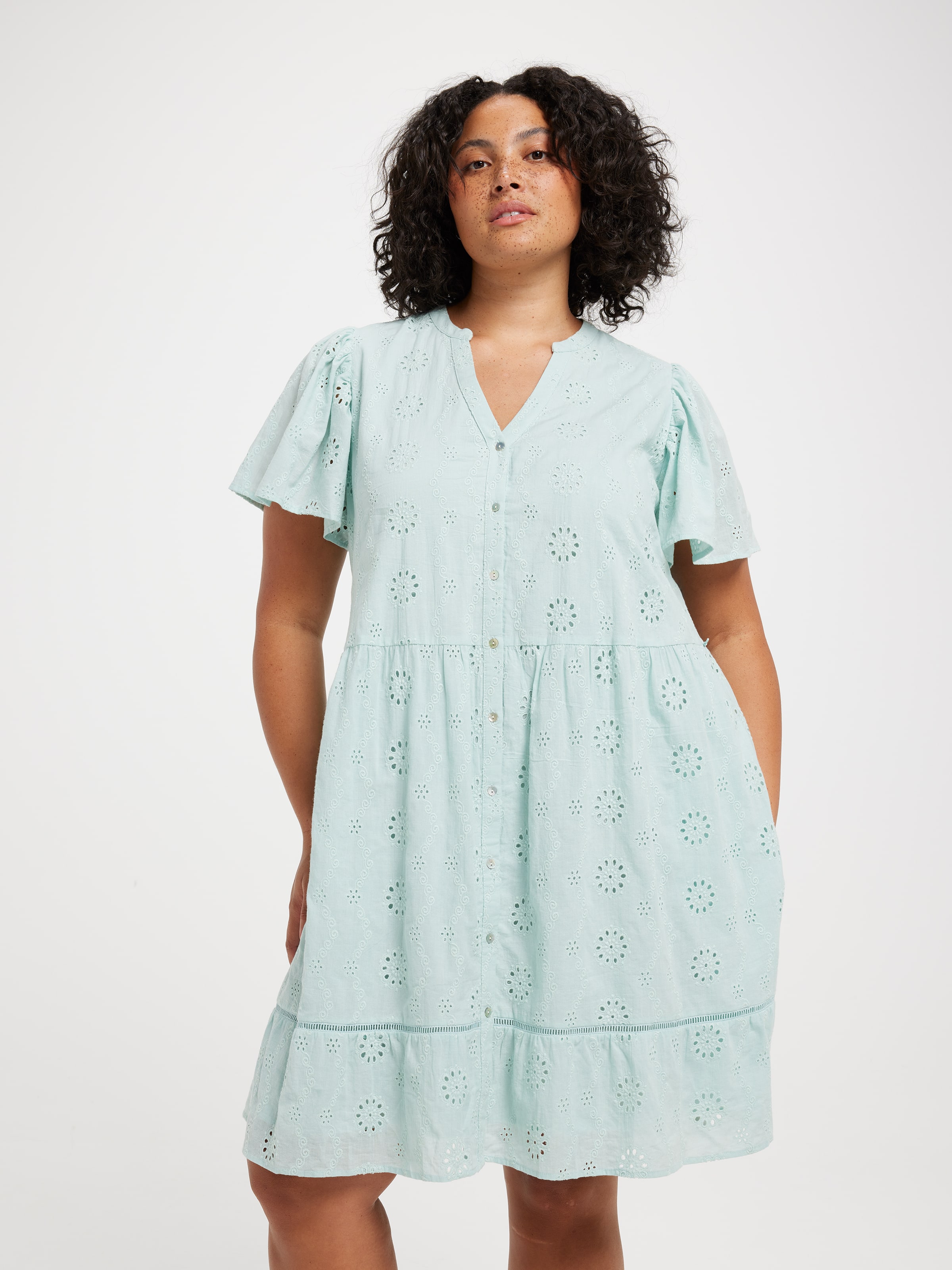 Curve Tahlulah Flutter Sleeve Dress