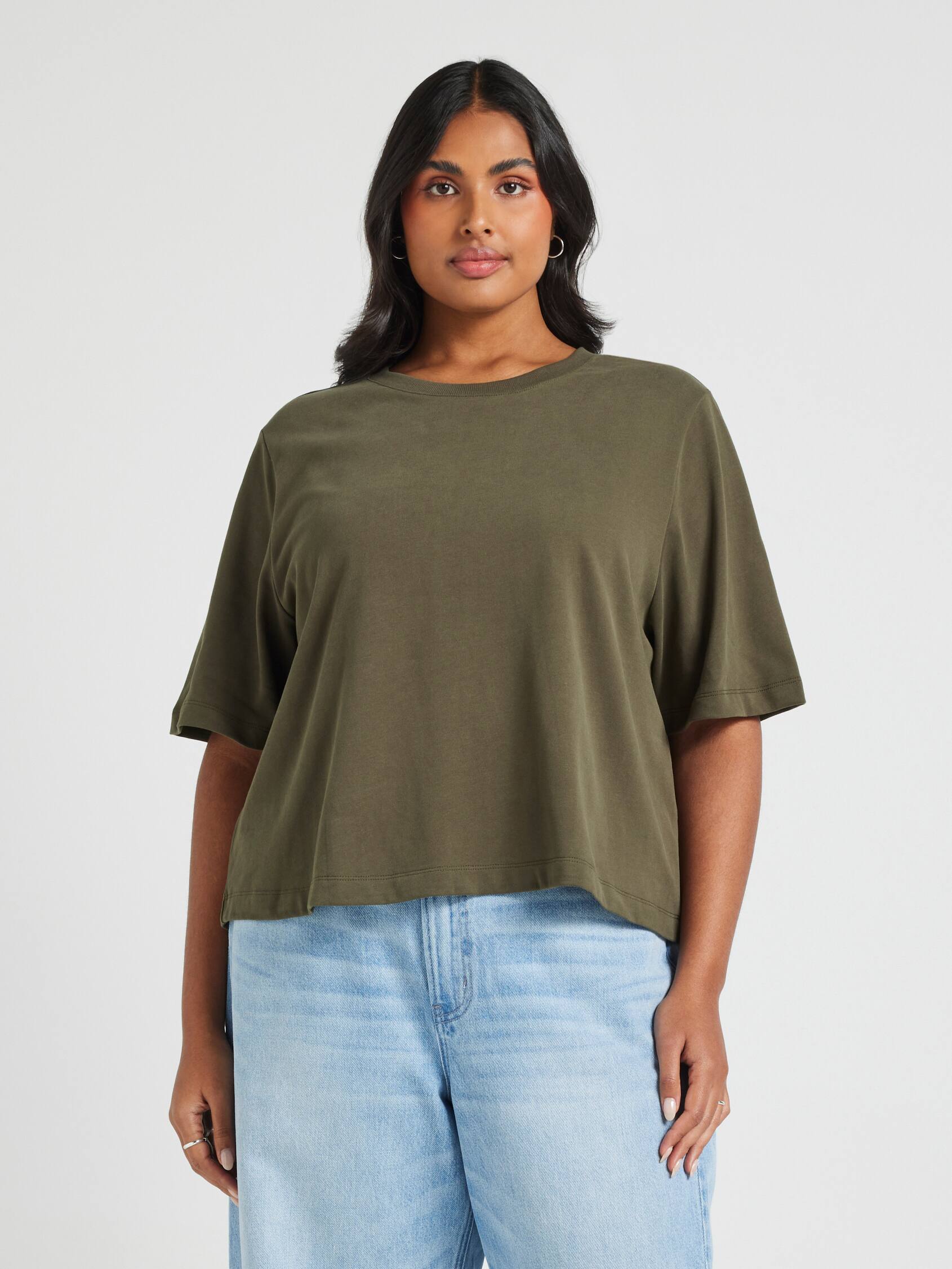 Curve Boxy Crop Tee