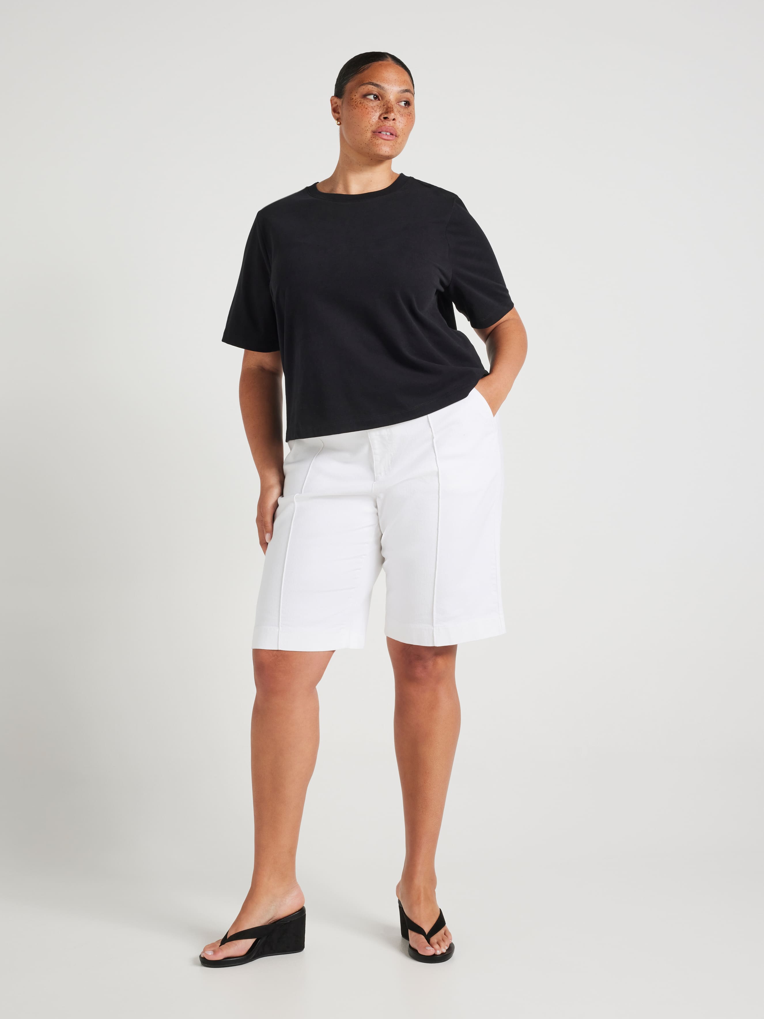 Curve Boxy Crop Tee