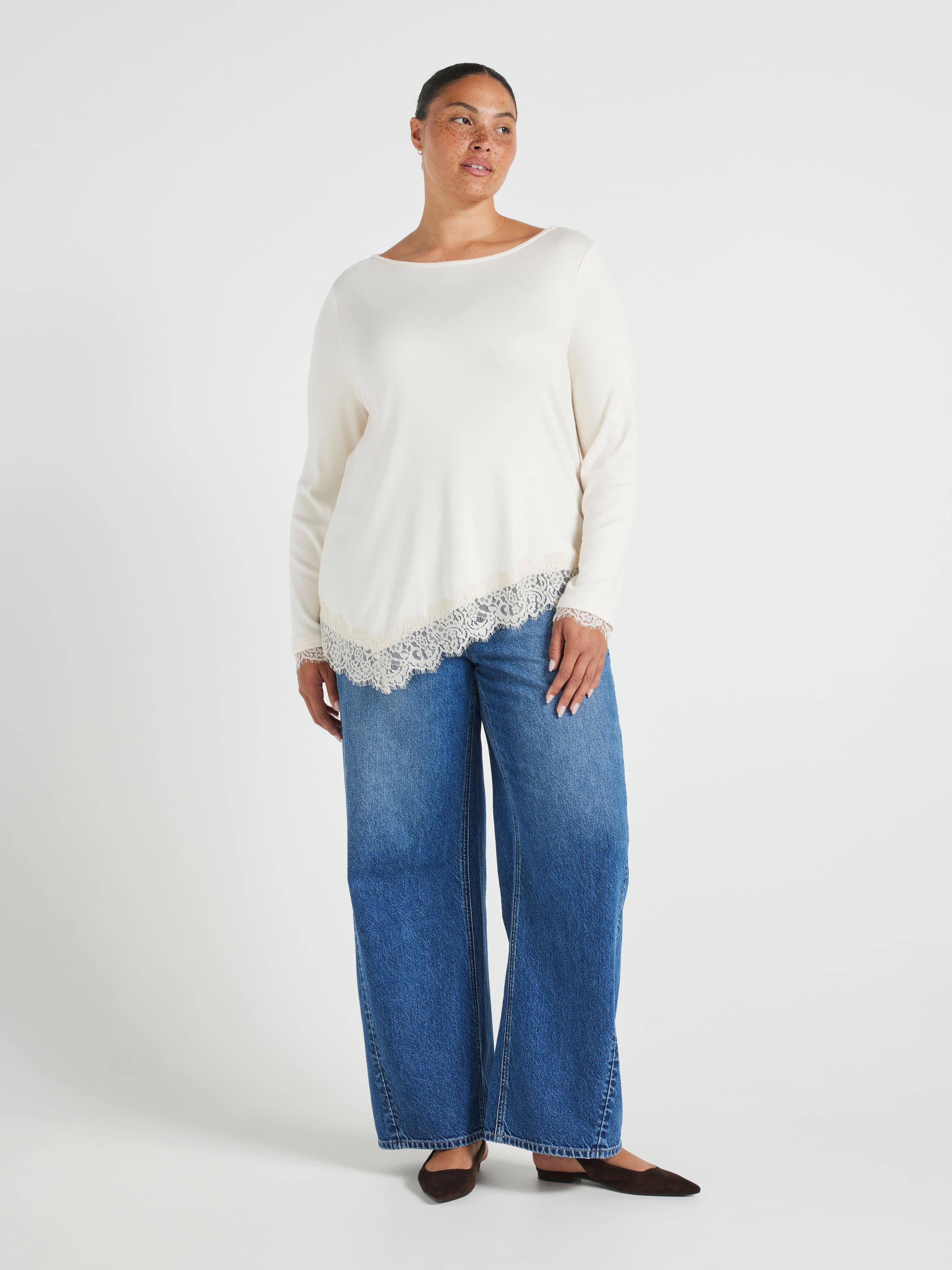Curve Iris Asymmetric Lace Trim Top