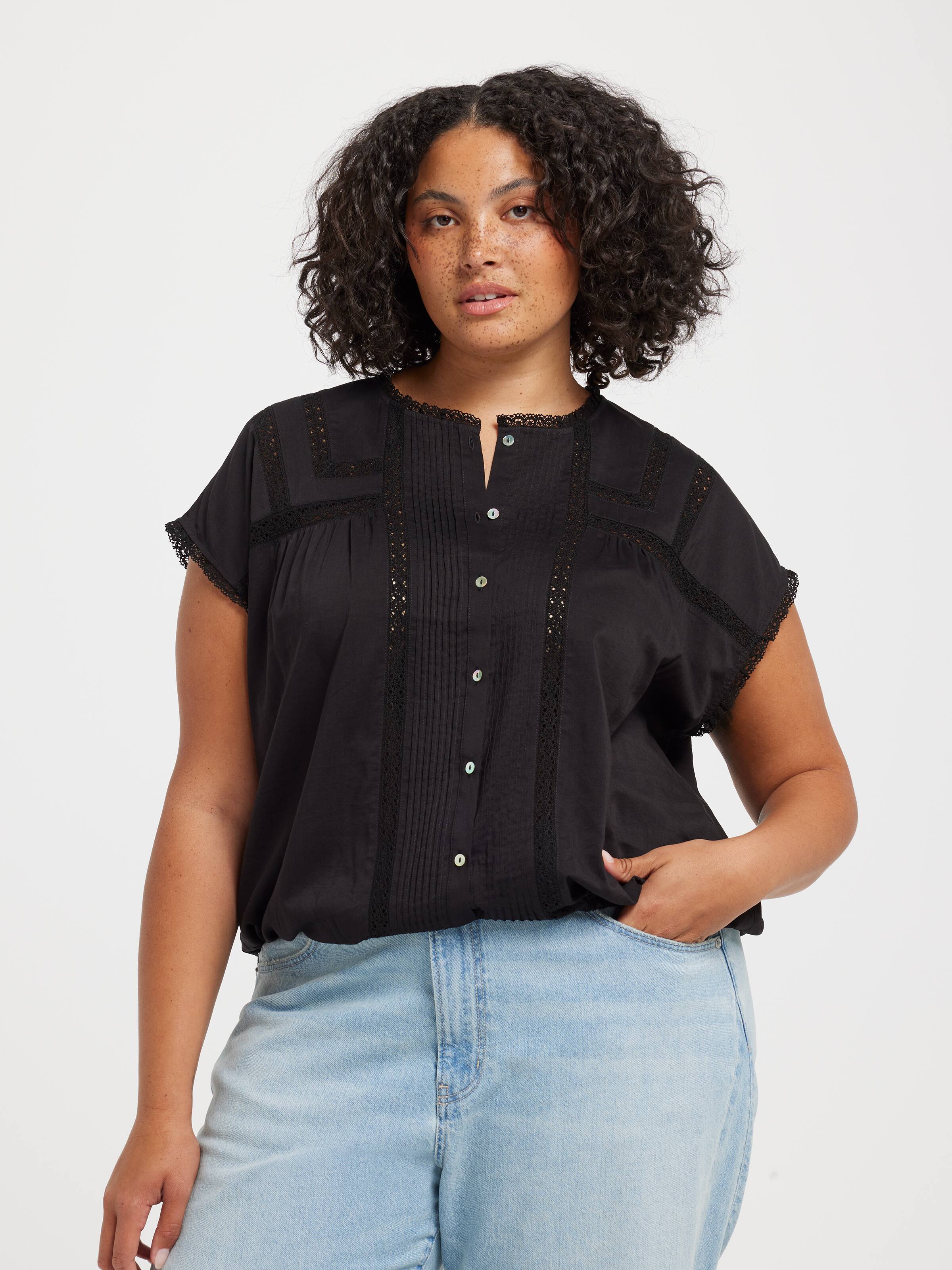 Curve Suki Lace Insert Bubblehem Top