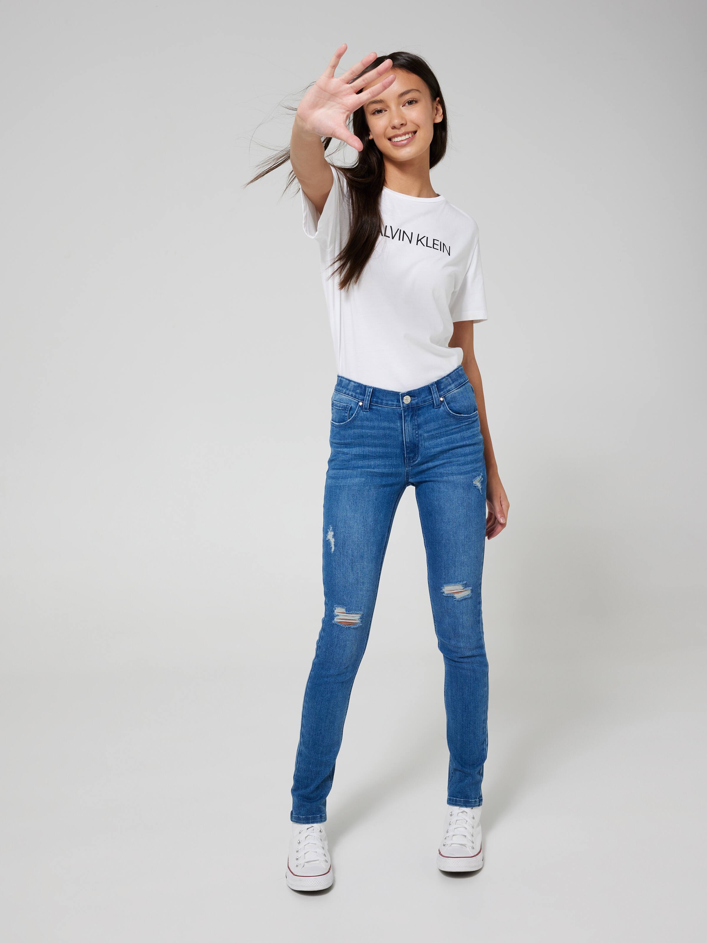 Buy Women's Blue Slim Mid Rise Jeans Online