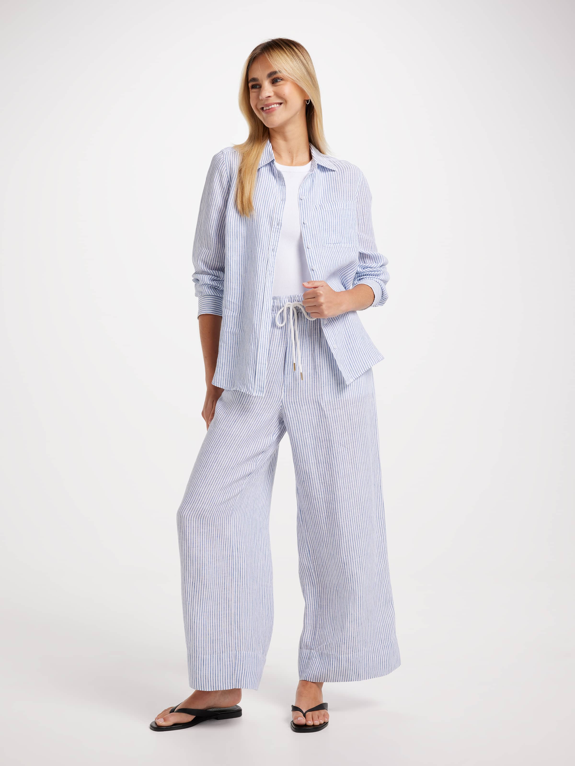 Hazel High Rise Pull On Wide Ankle