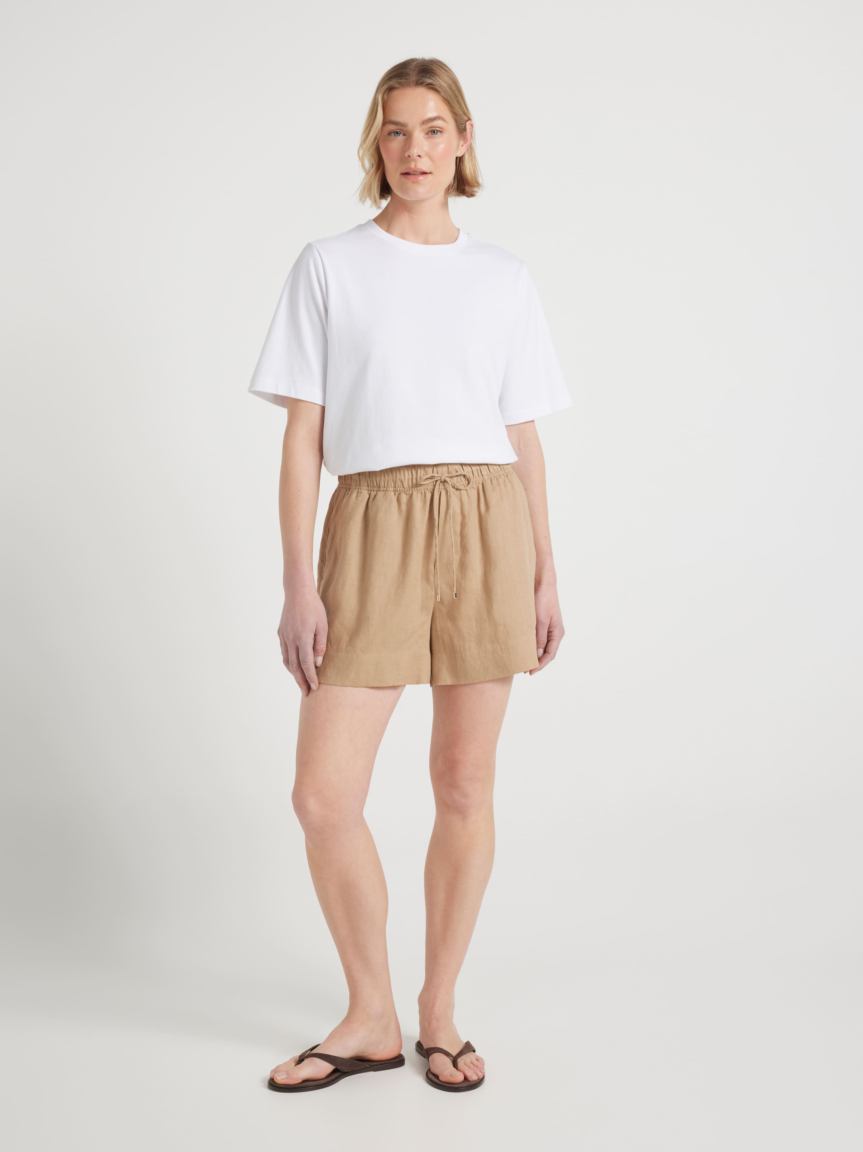 Nina Linen Jog Short