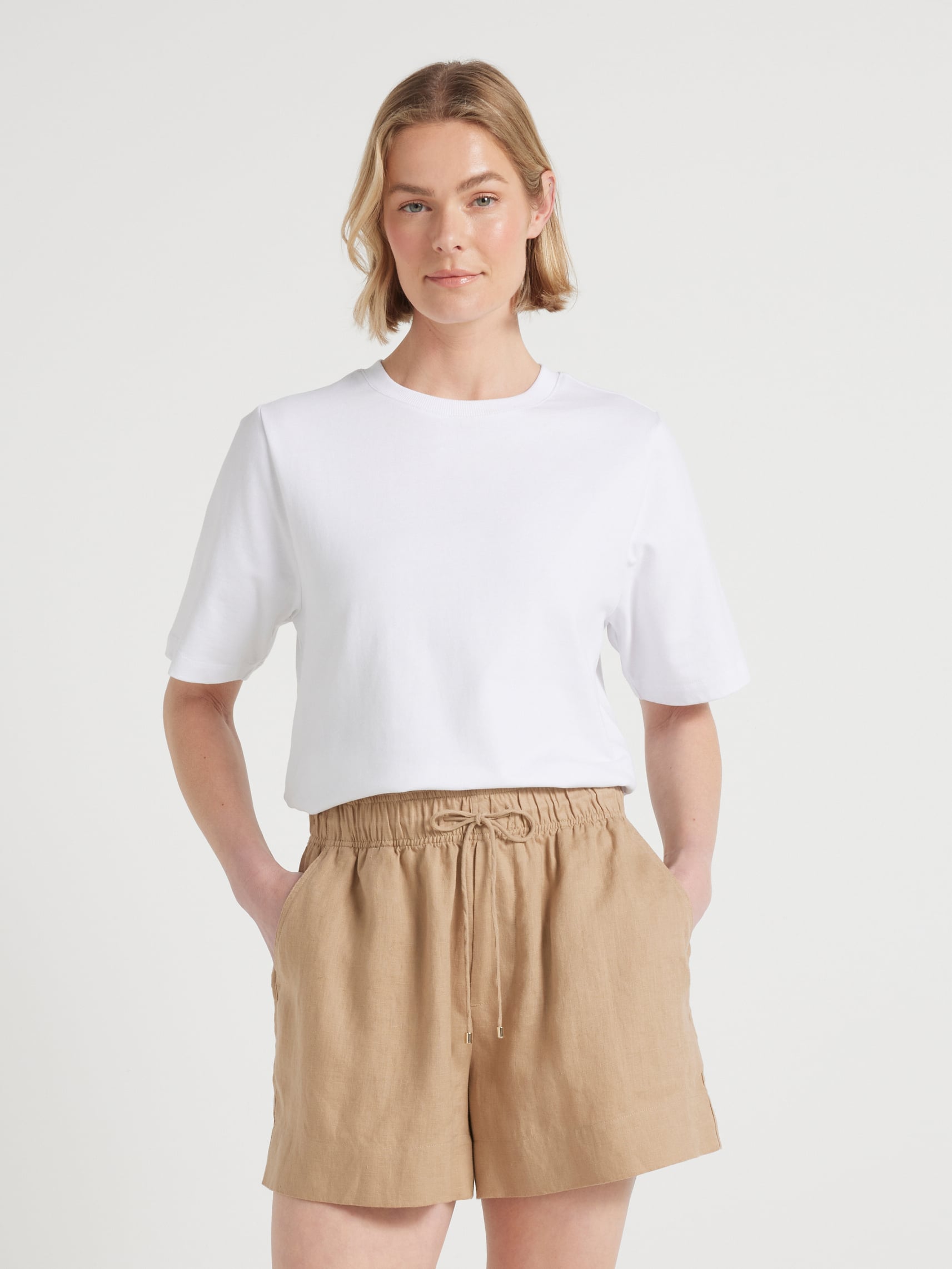 Nina Linen Jog Short