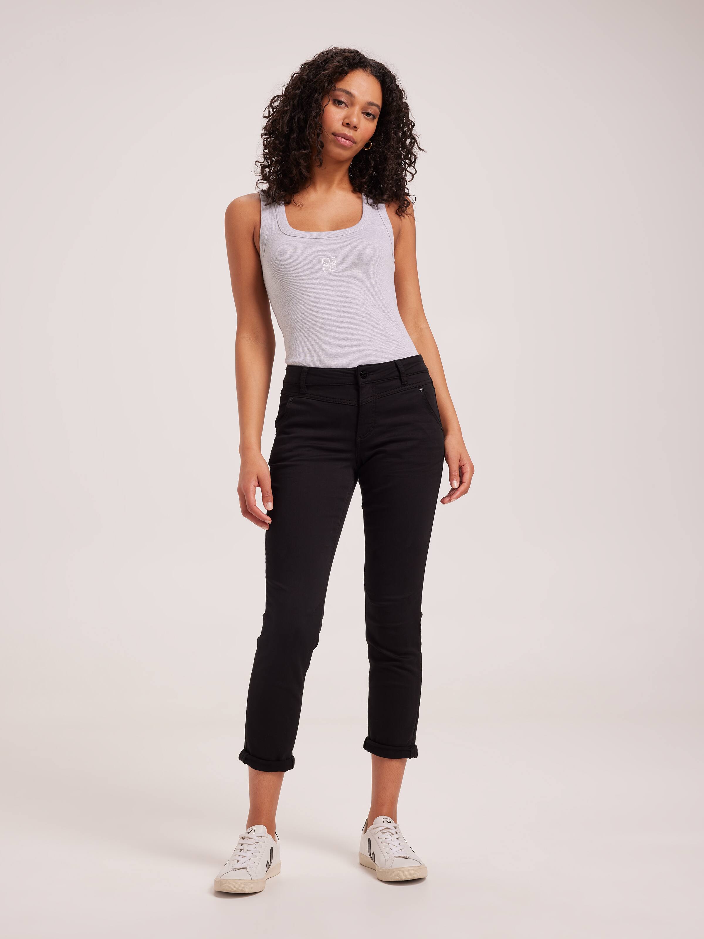 Amaze Yoke Front Boyfriend Jean
