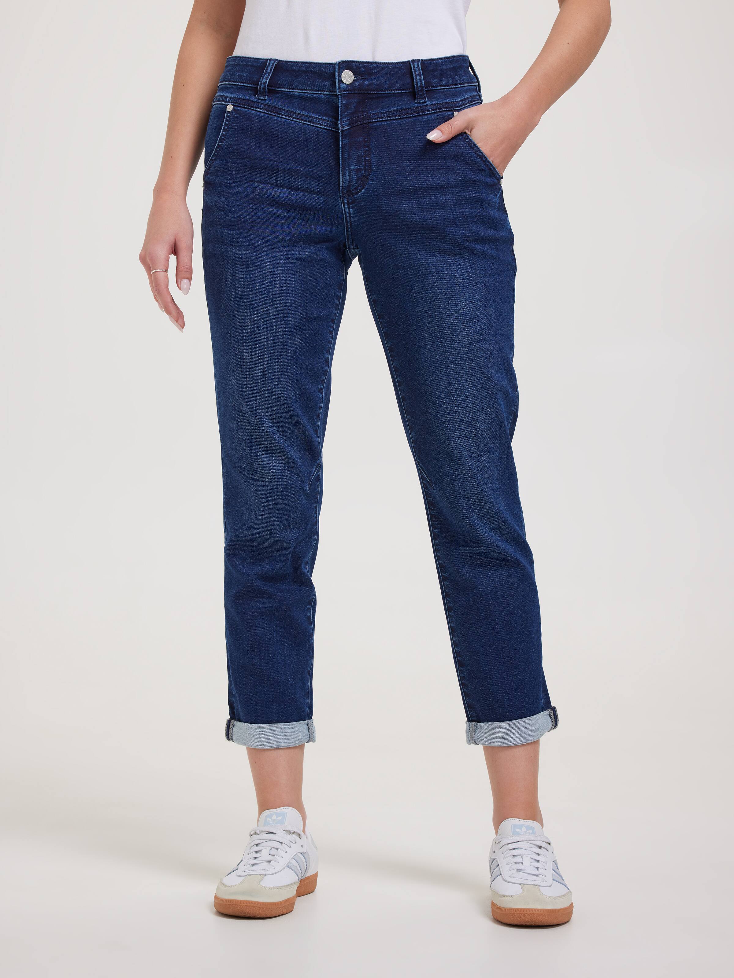 Amaze Yoke Front Boyfriend Jean