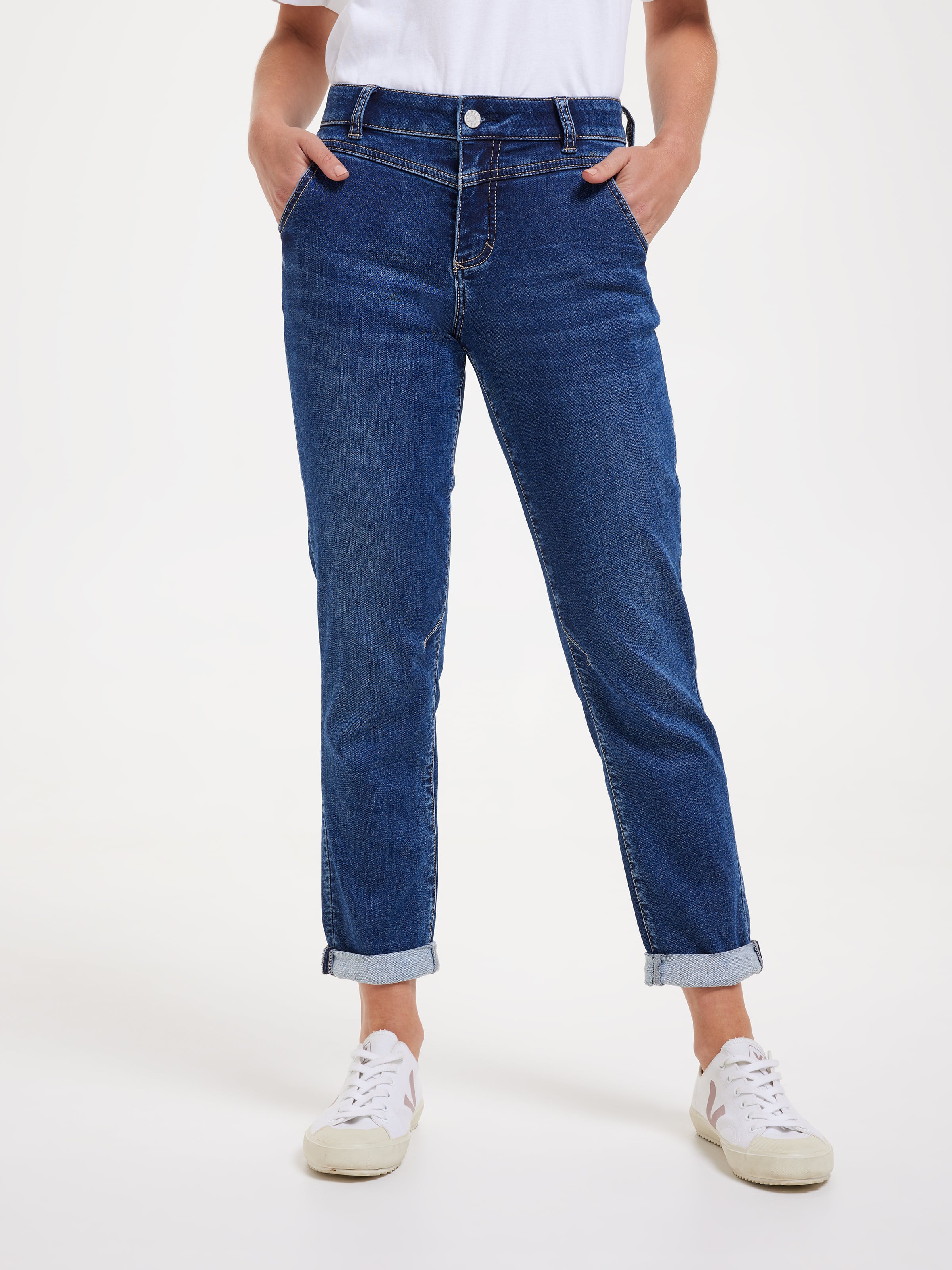 Amaze Yoke Front Boyfriend Jean