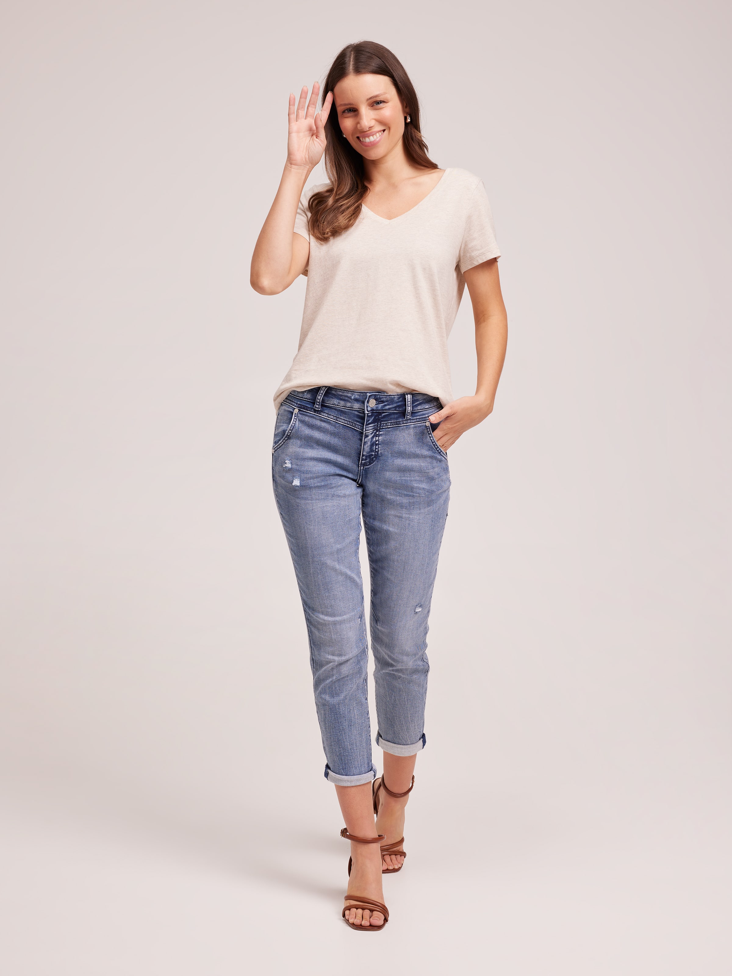 Kmart Slim Straight Distressed Jeans-Light Wash Size: 6, Price History &  Comparison