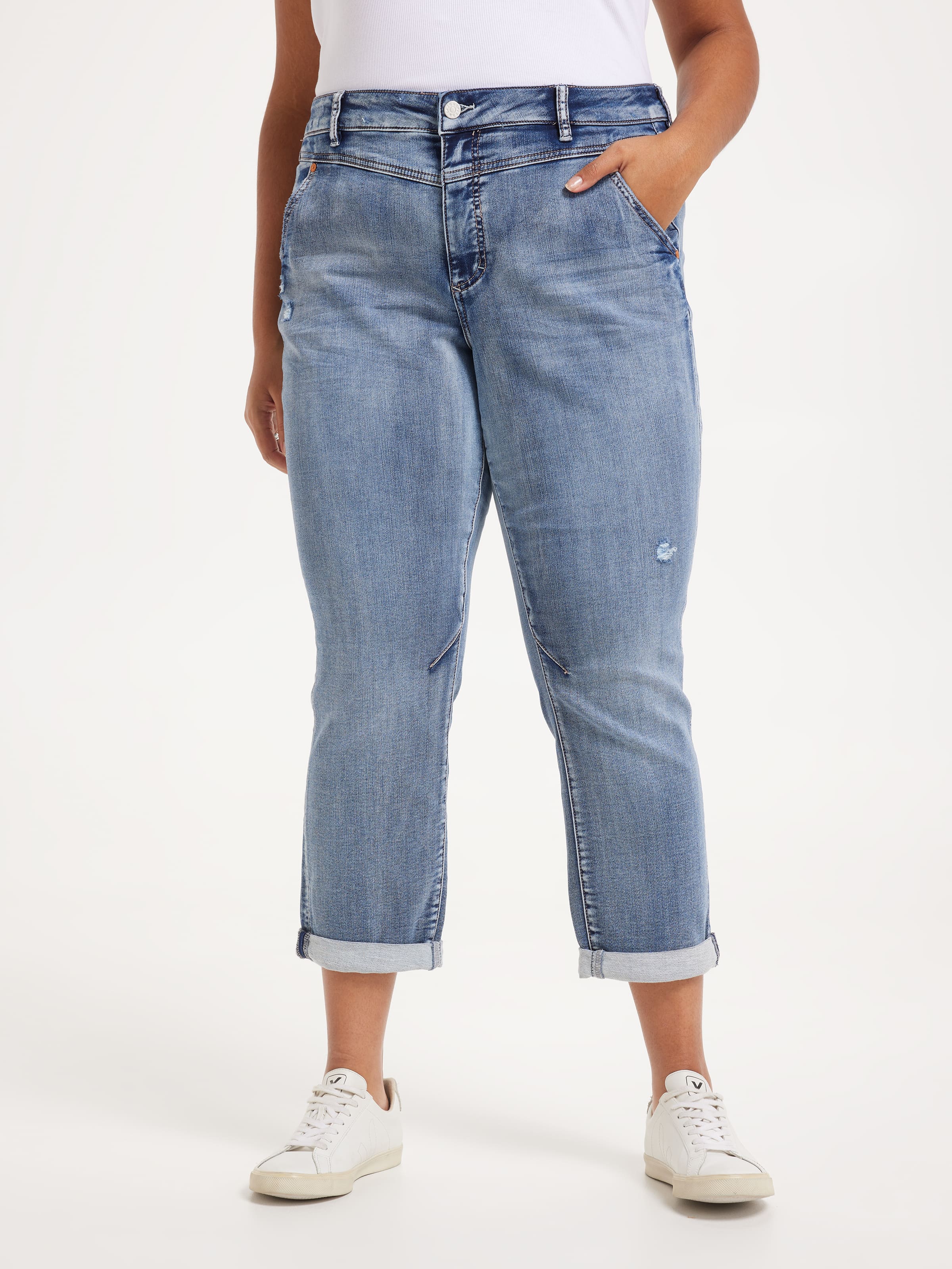 Curve Amaze Yoke Front Boyfriend Jean