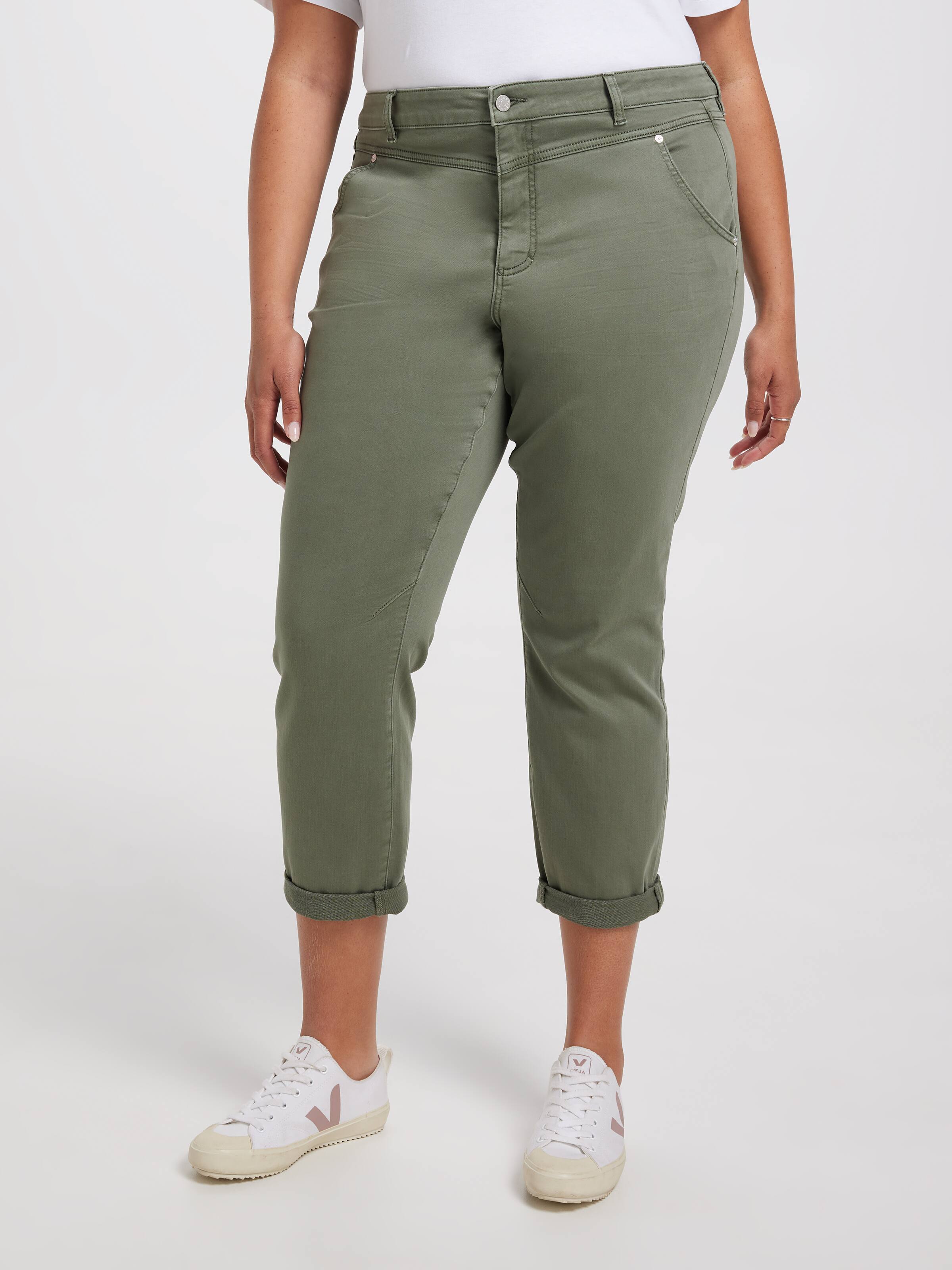 Curve Amaze Yoke Front Boyfriend Jean