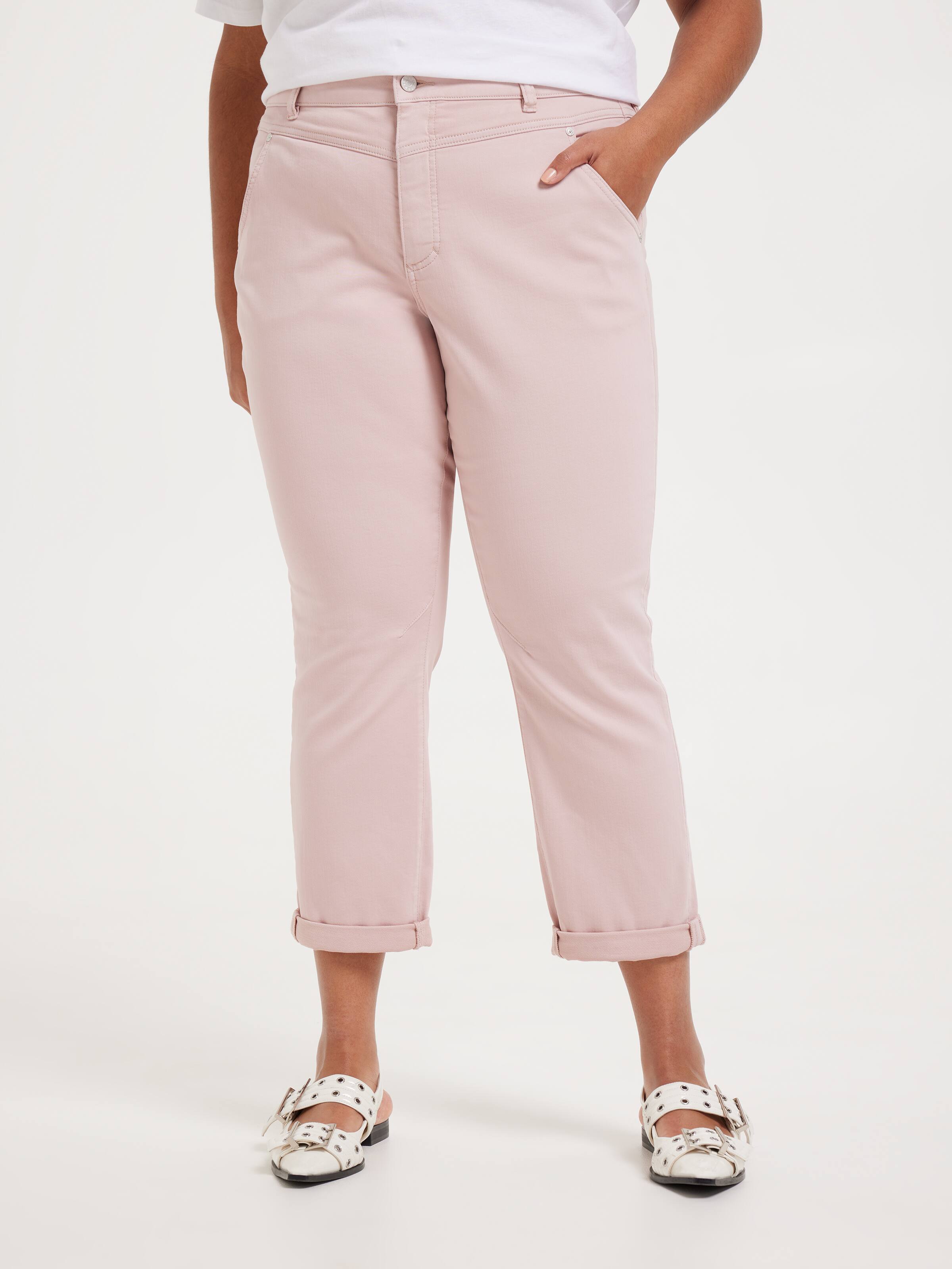 Curve Amaze Yoke Front Boyfriend Jean