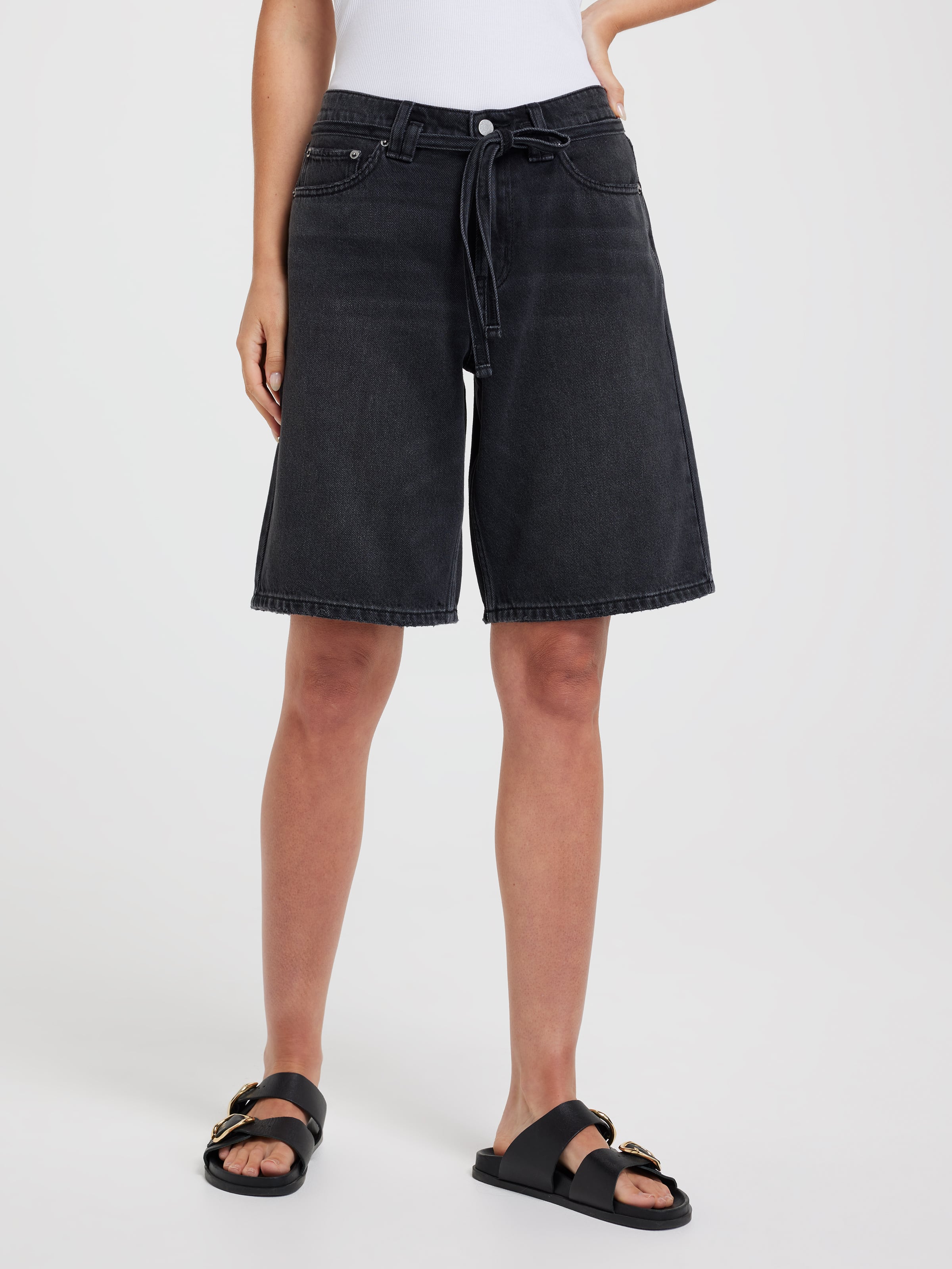 Originals Mid Rise Belted Bermuda Short