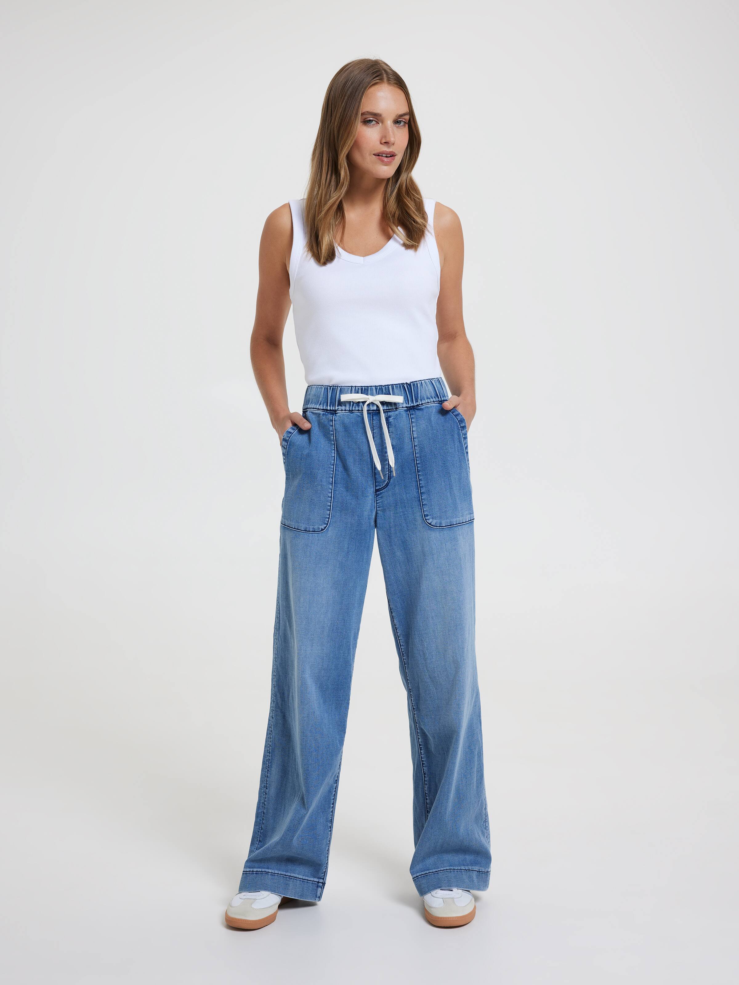 Amaze Wide Jog Pant