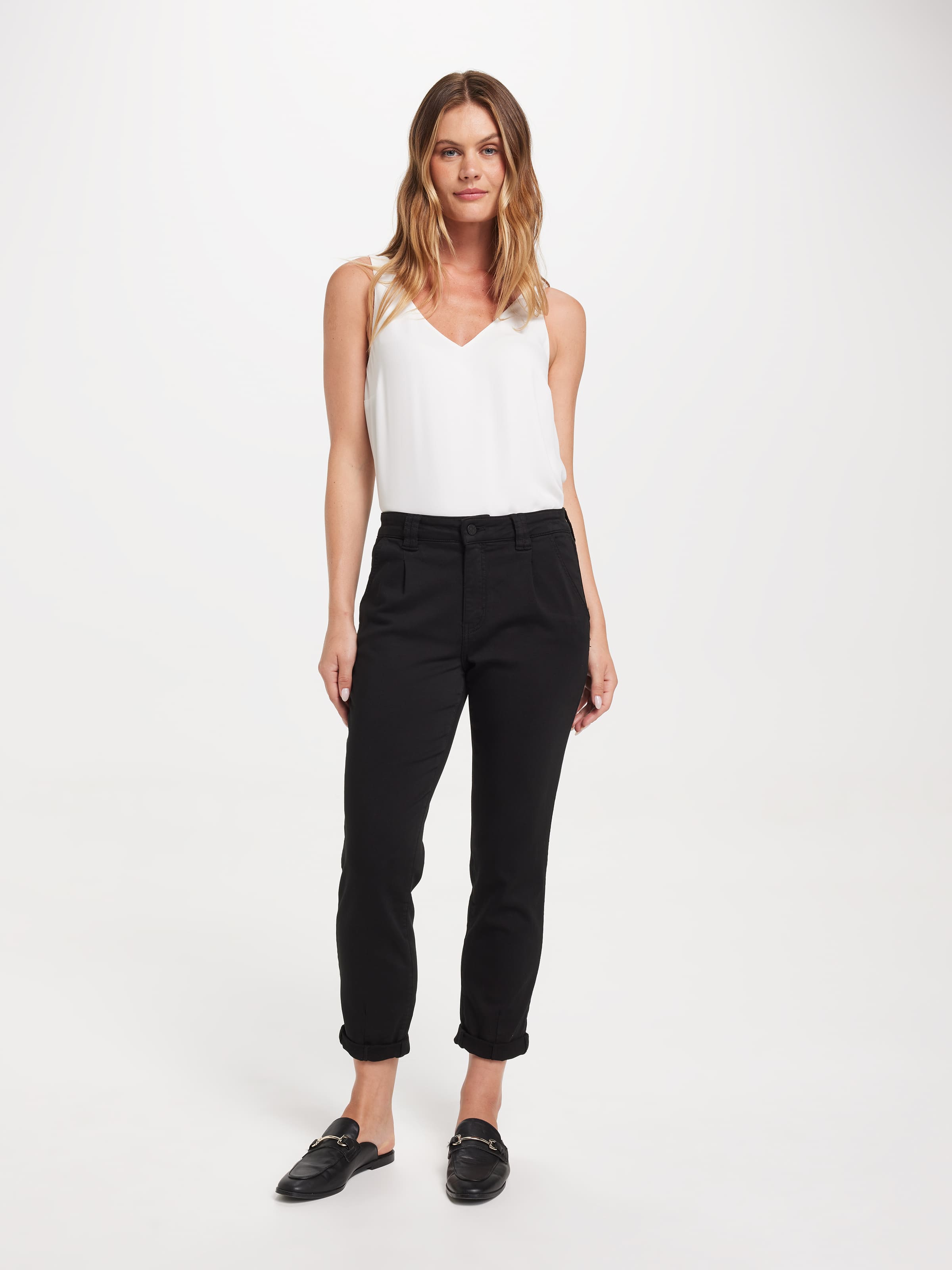 Amaze Pleat Front Chino