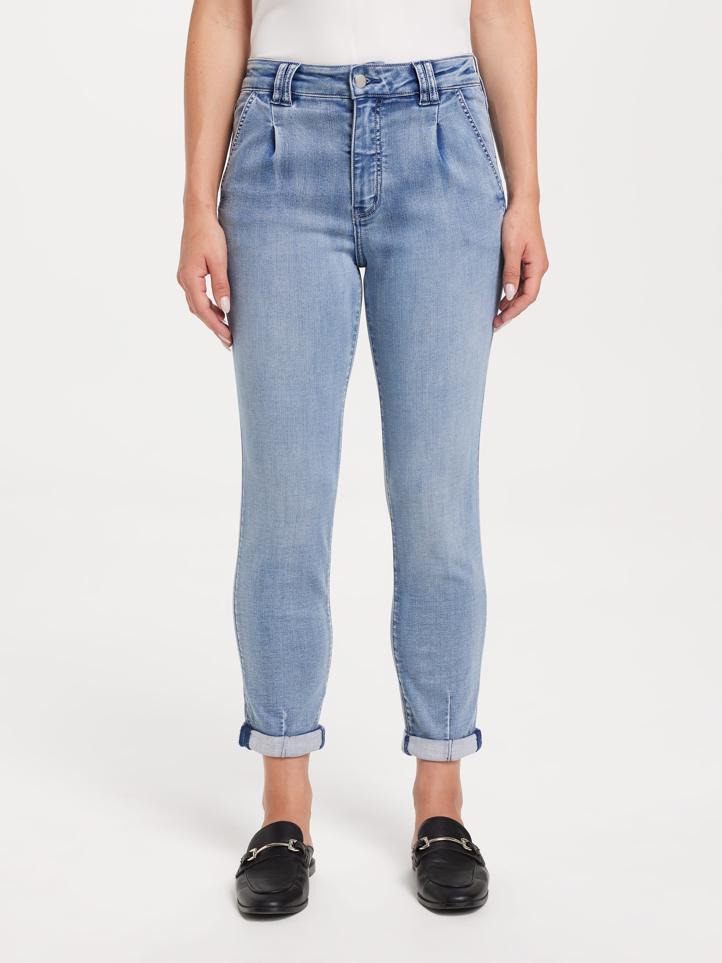 Amaze Pleat Front Chino