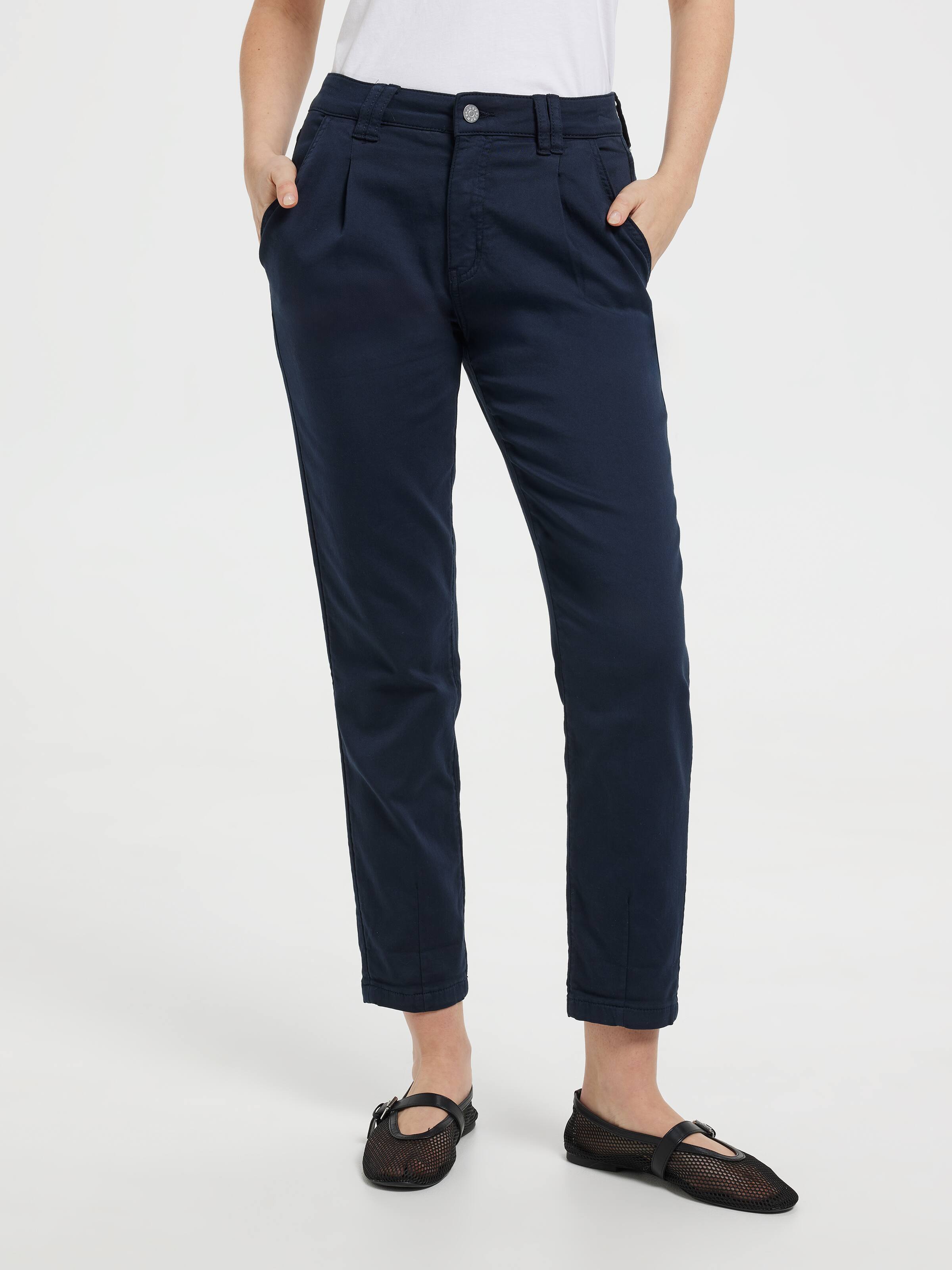 Amaze Pleat Front Chino