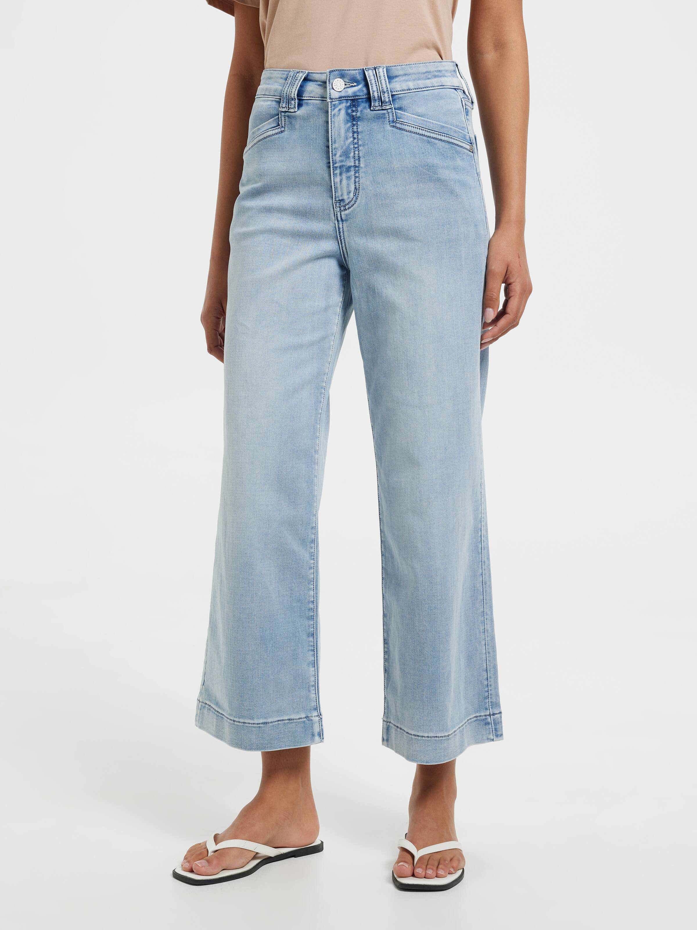 Amaze High Rise Wide Leg Ankle Jean