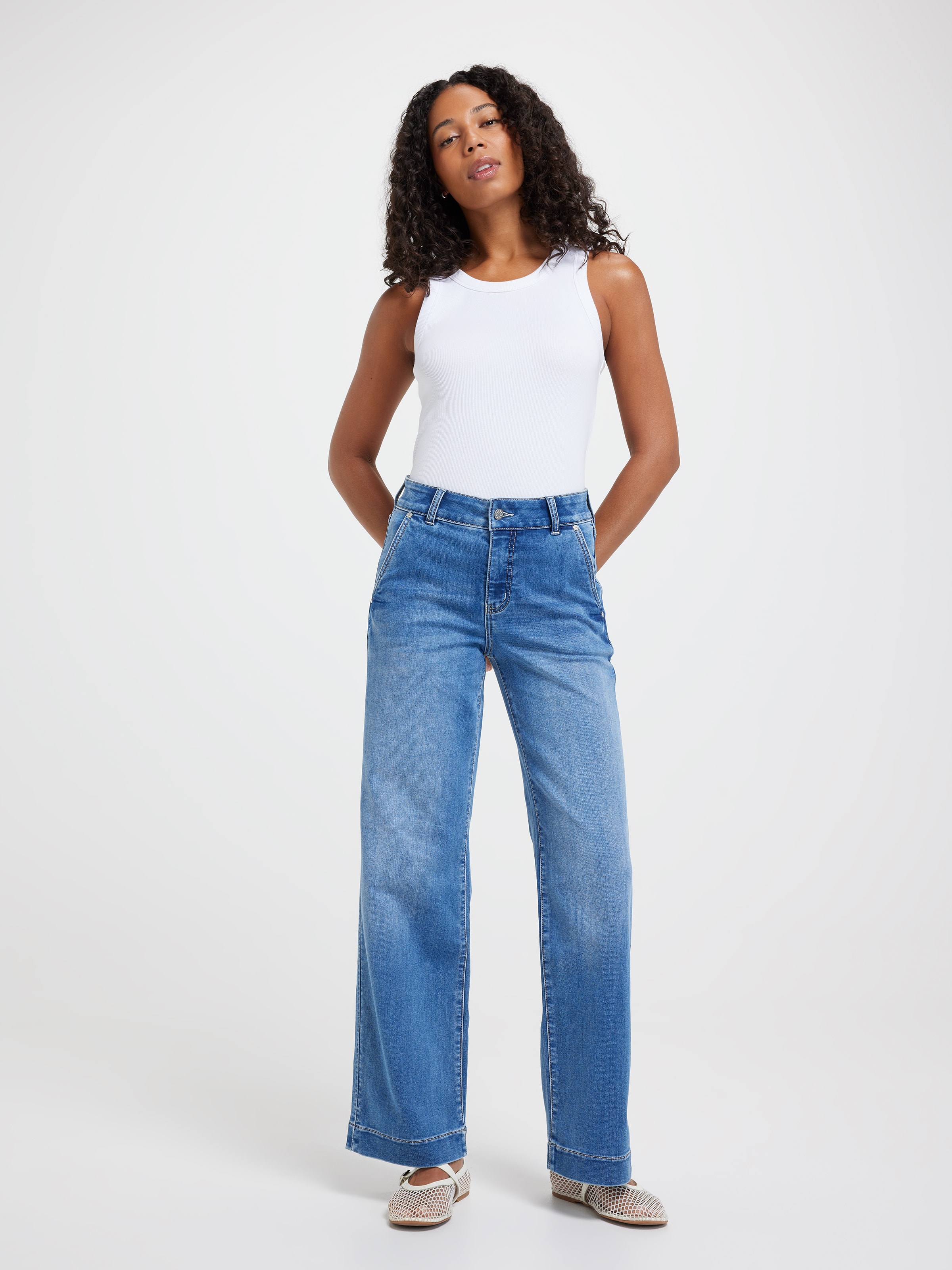 Amaze High Rise Wide Leg Jean