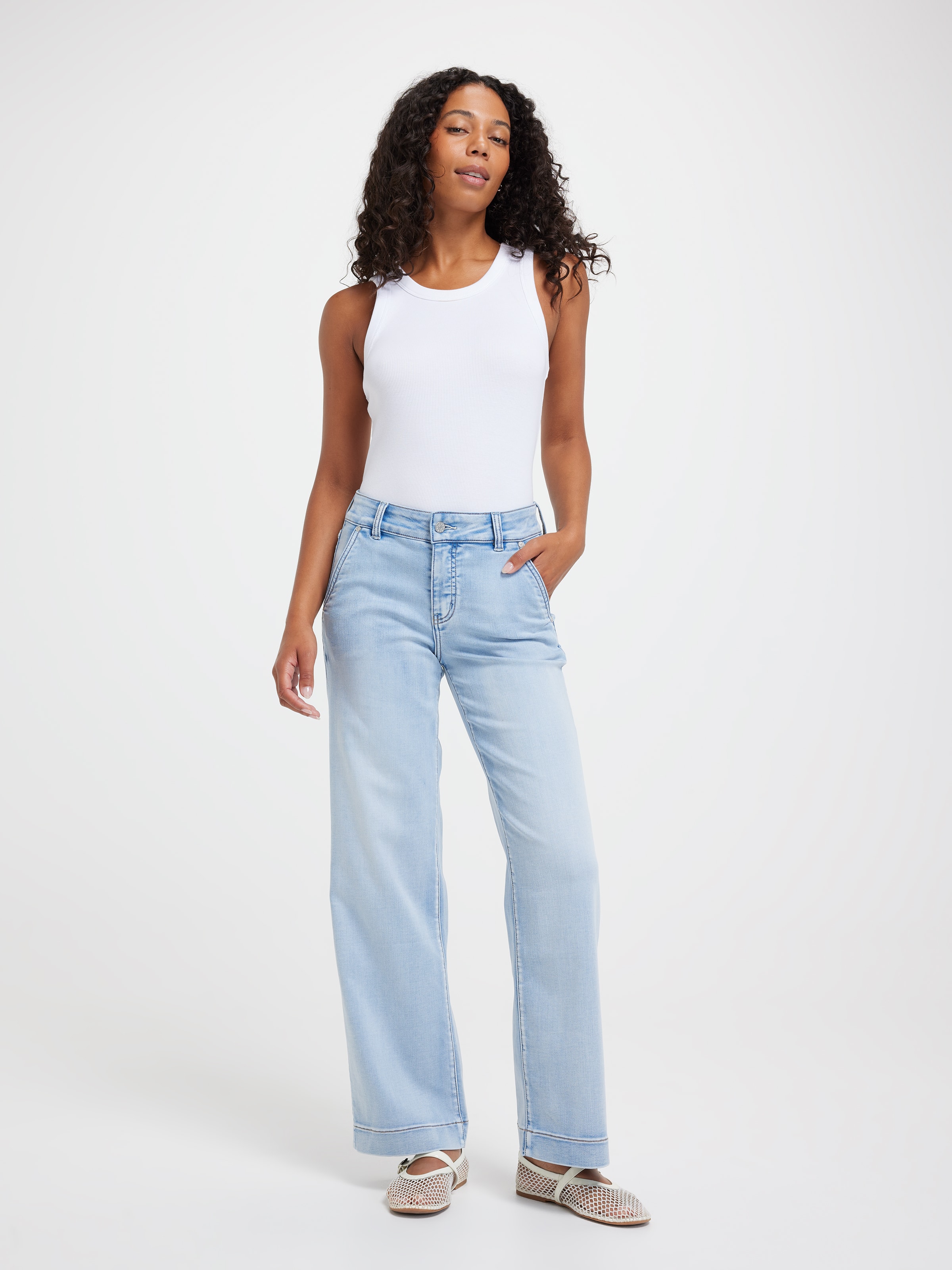 Amaze High Rise Wide Leg Jean
