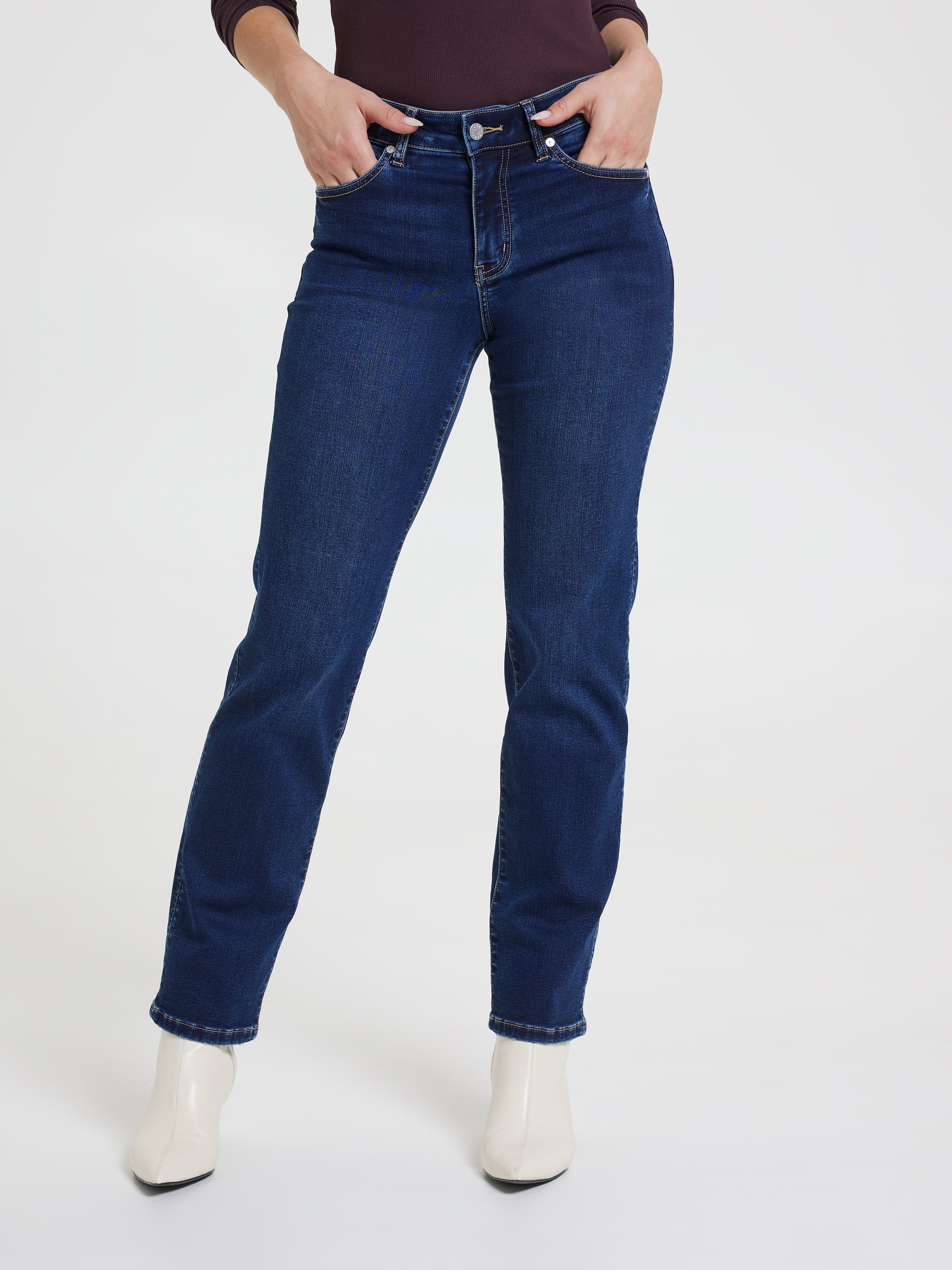 Amaze Mid Rise Straight Jean In Full Length