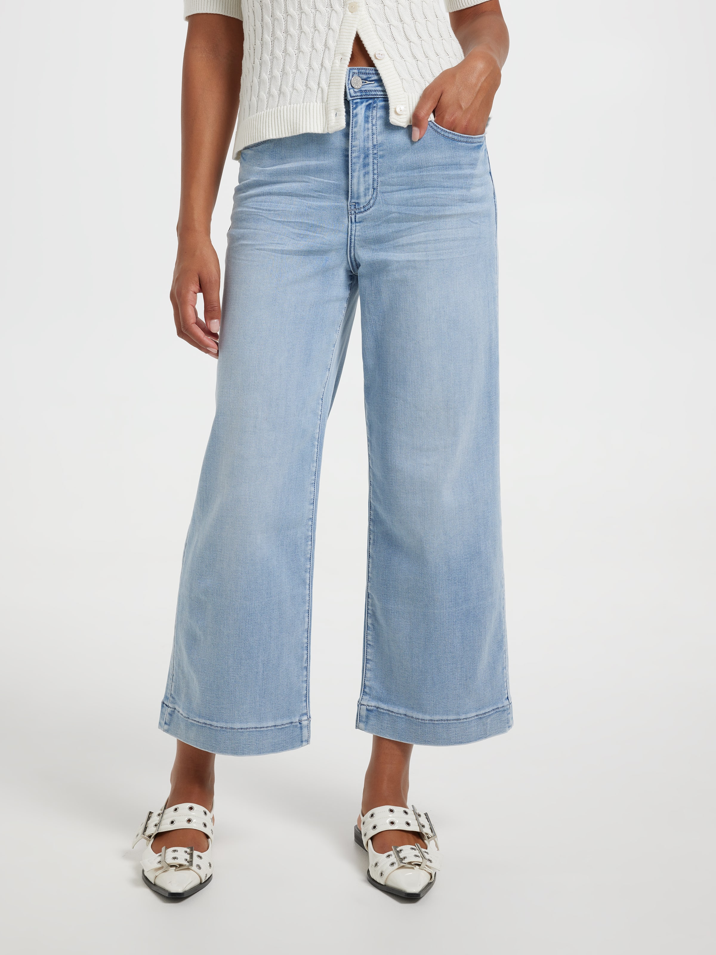 Amaze High Rise Wide Leg Crop Jean